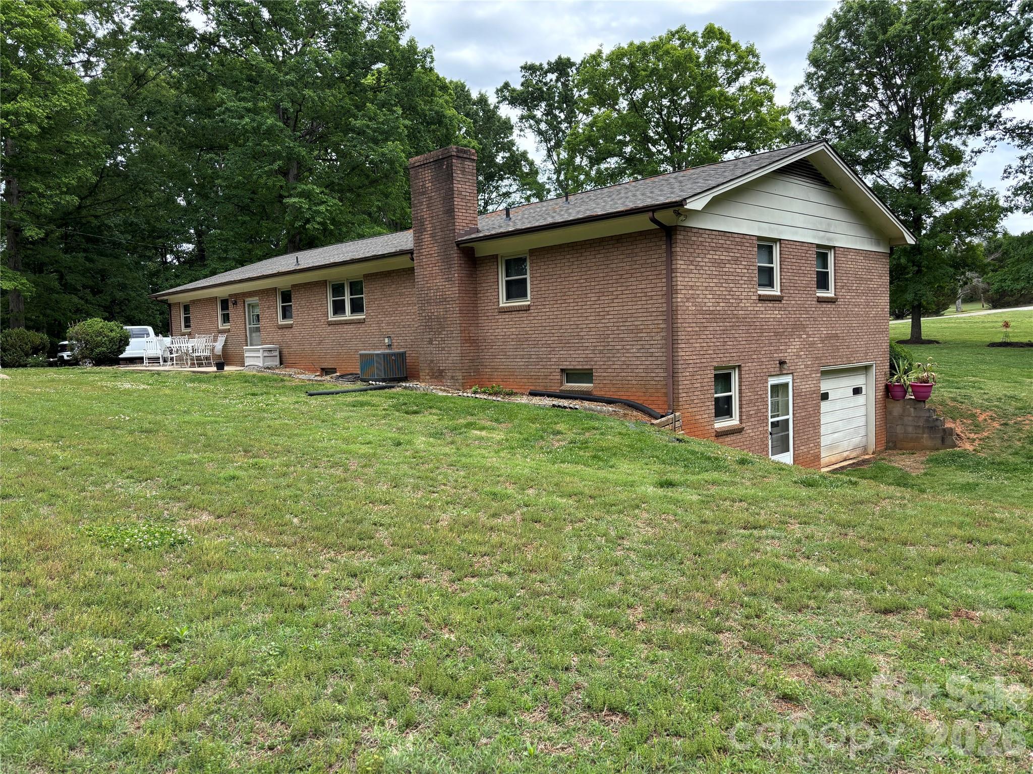 74 Miranda Drive Property Photo 8