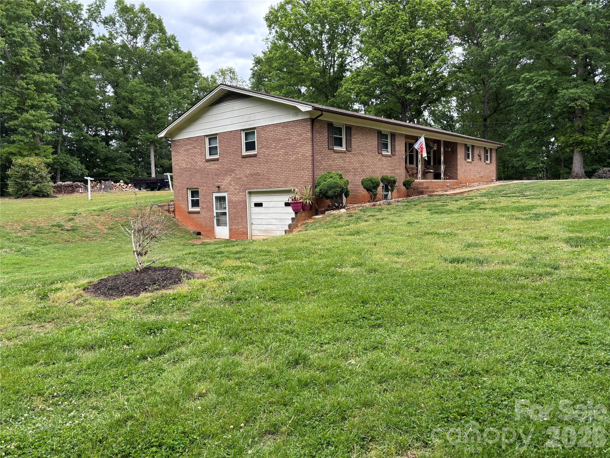 74 Miranda Drive Property Photo 11