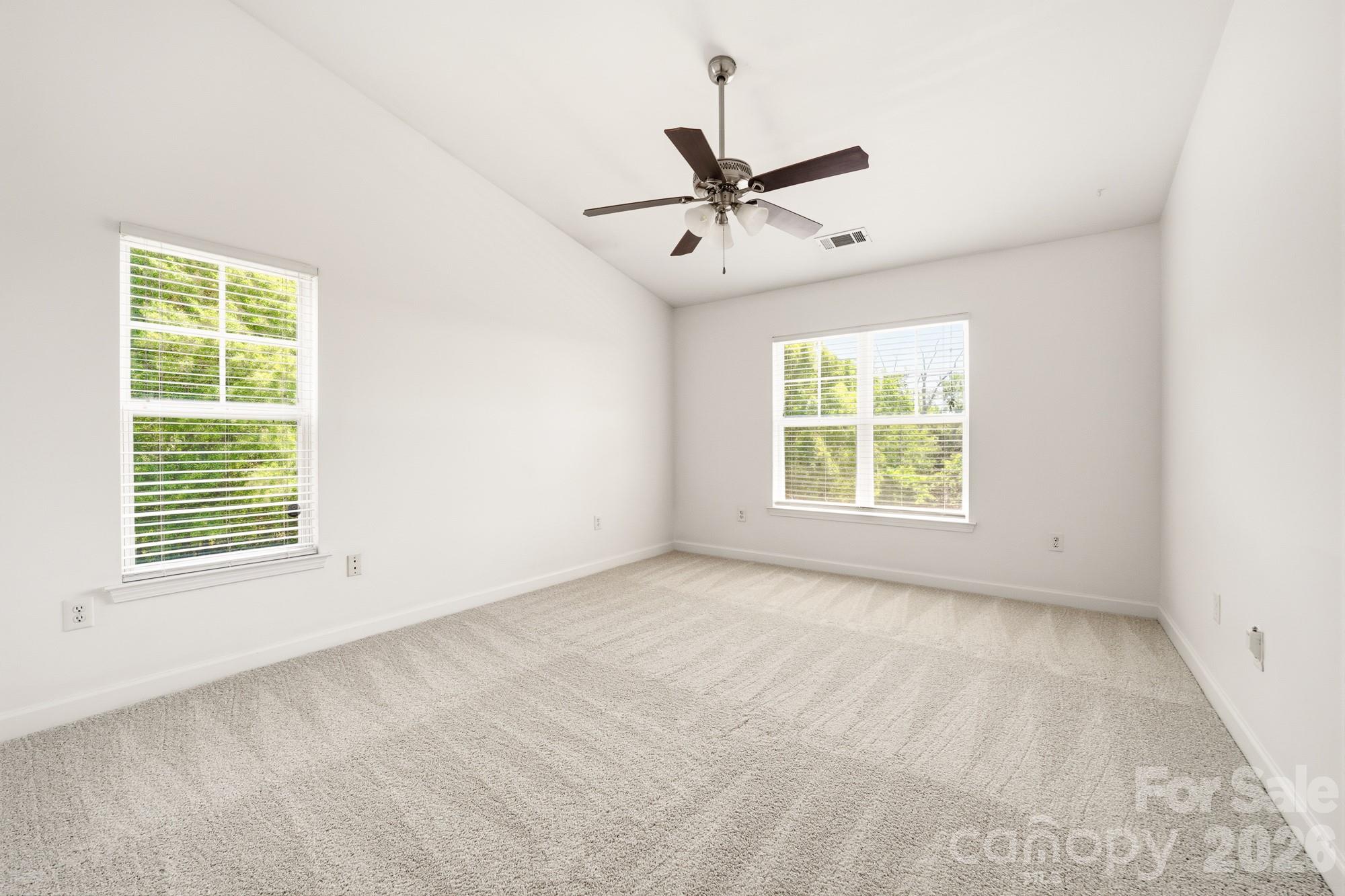 9976 Hyde Glen Court Property Photo 17