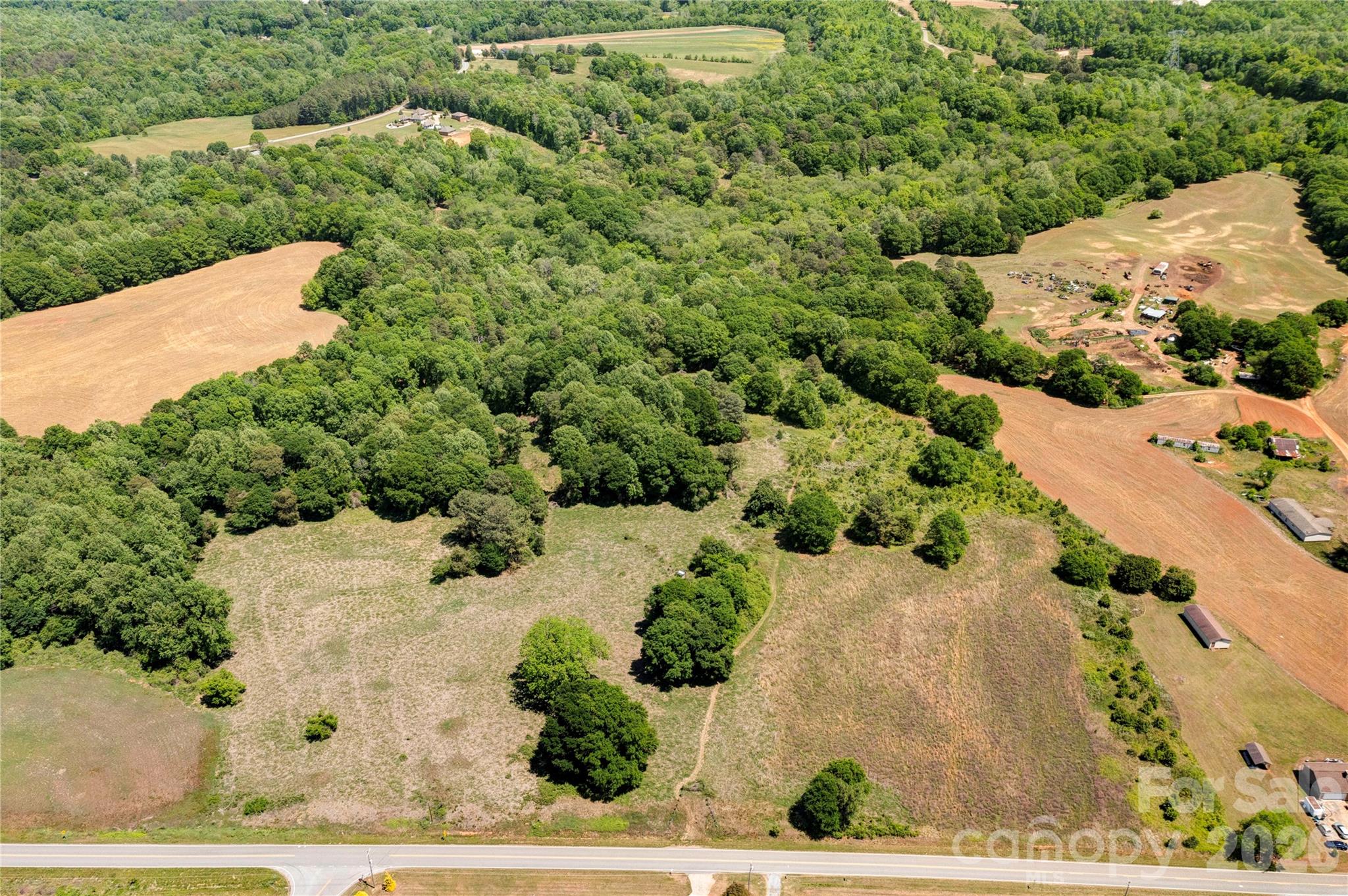 1774 Metcalf Road Property Photo 2