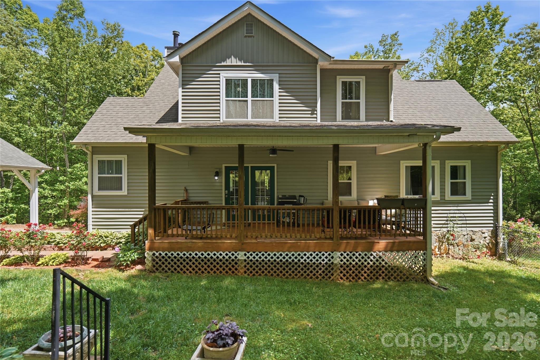 250 Henderson Road Property Photo 7