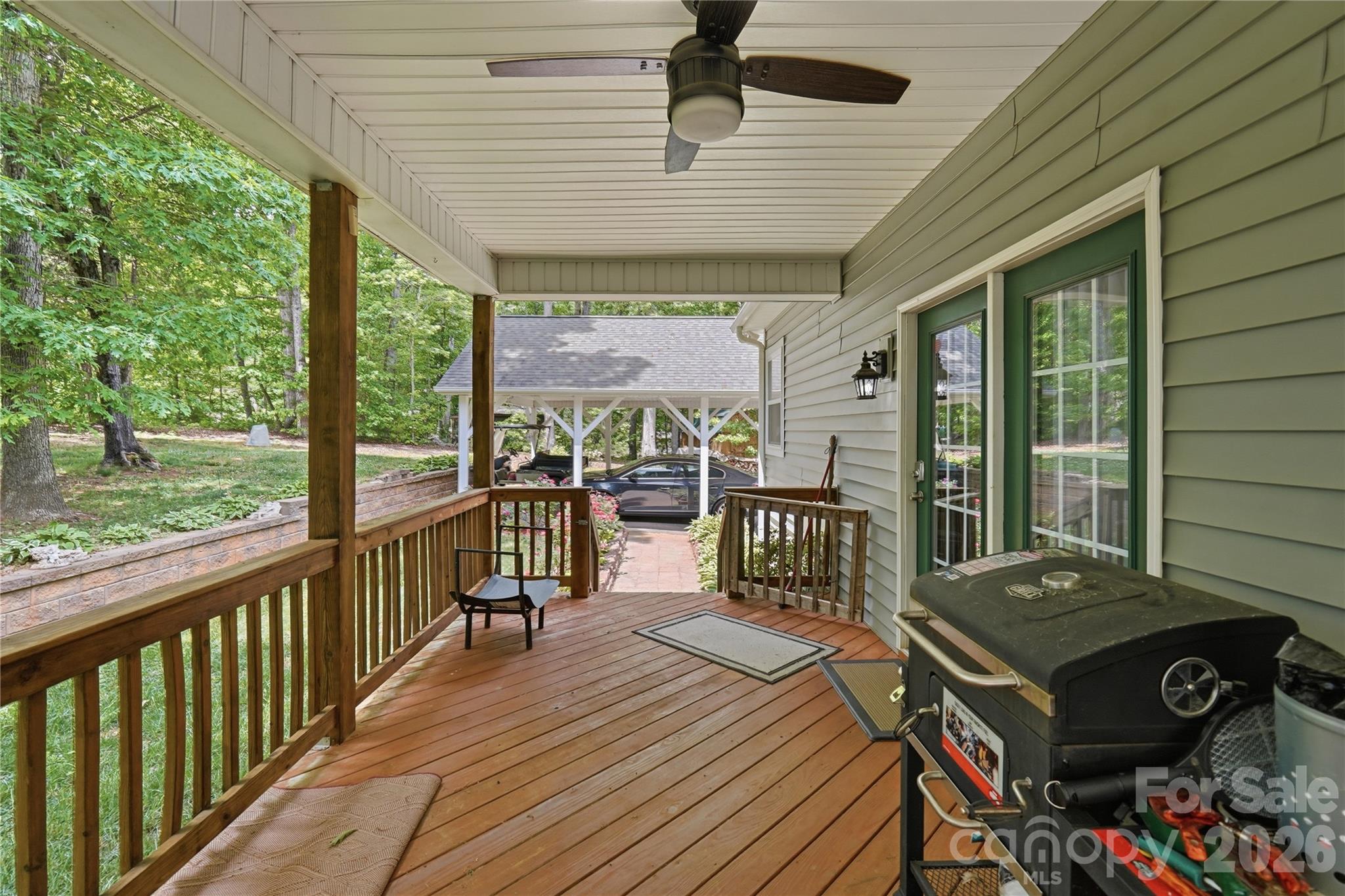 250 Henderson Road Property Photo 11