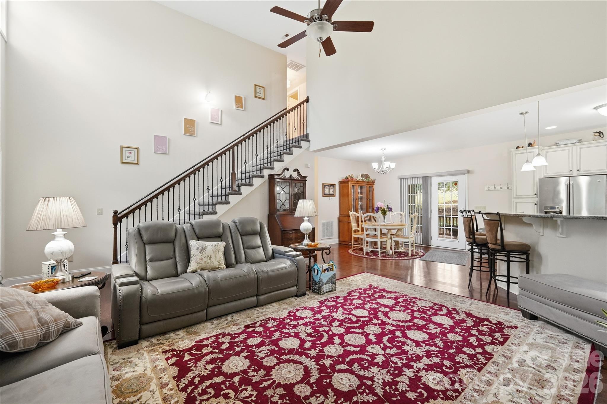 250 Henderson Road Property Photo 14