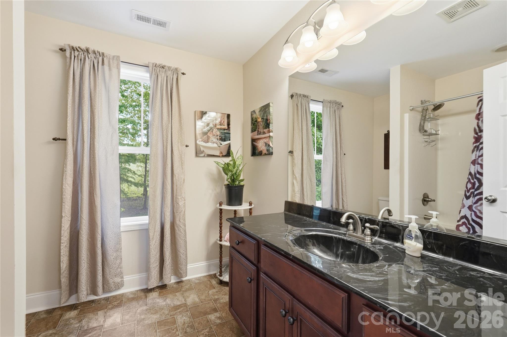 250 Henderson Road Property Photo 34