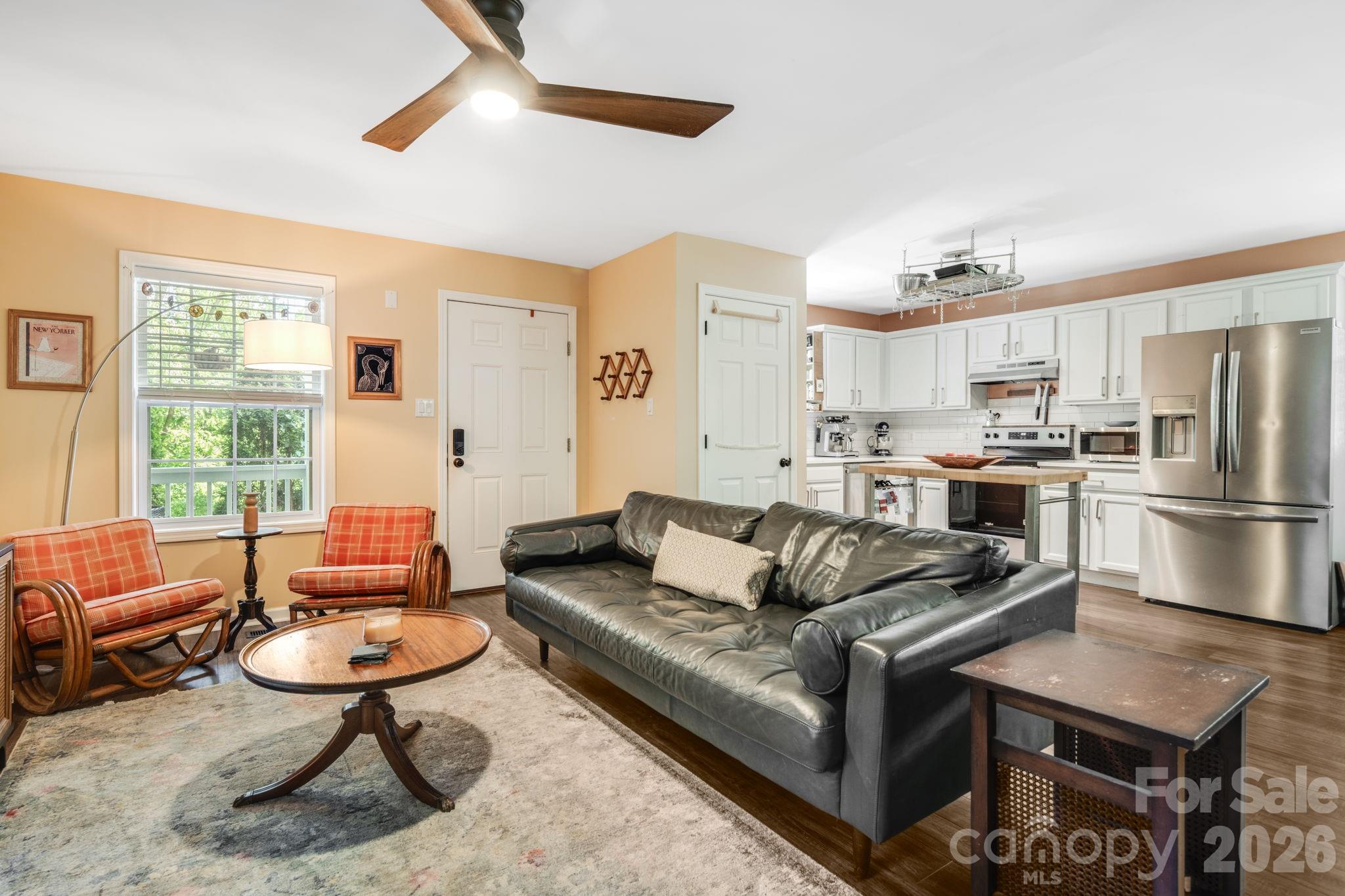 112 Shadowlawn Drive Property Photo 6