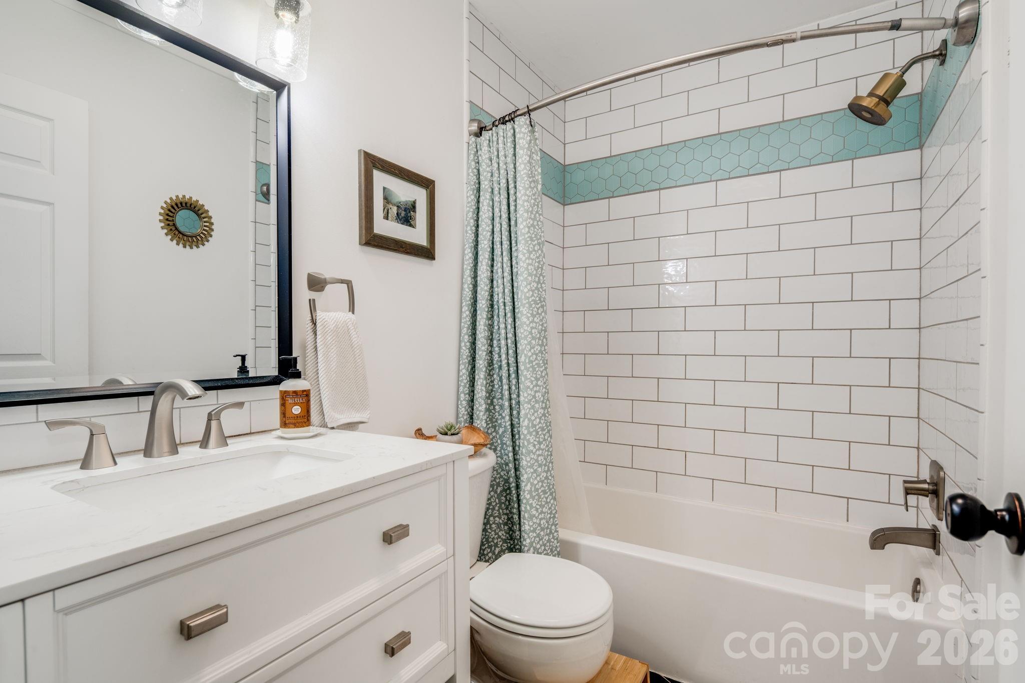 112 Shadowlawn Drive Property Photo 16