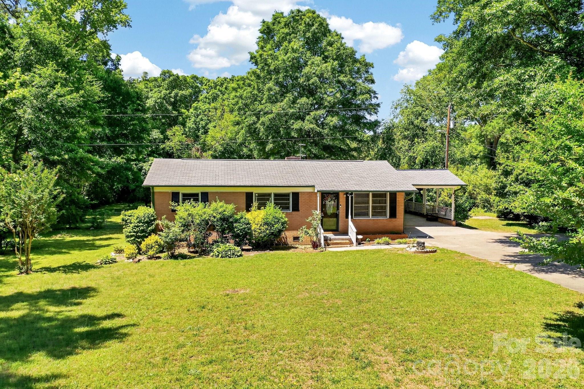 2644 Quiet Acres Road Property Photo 2