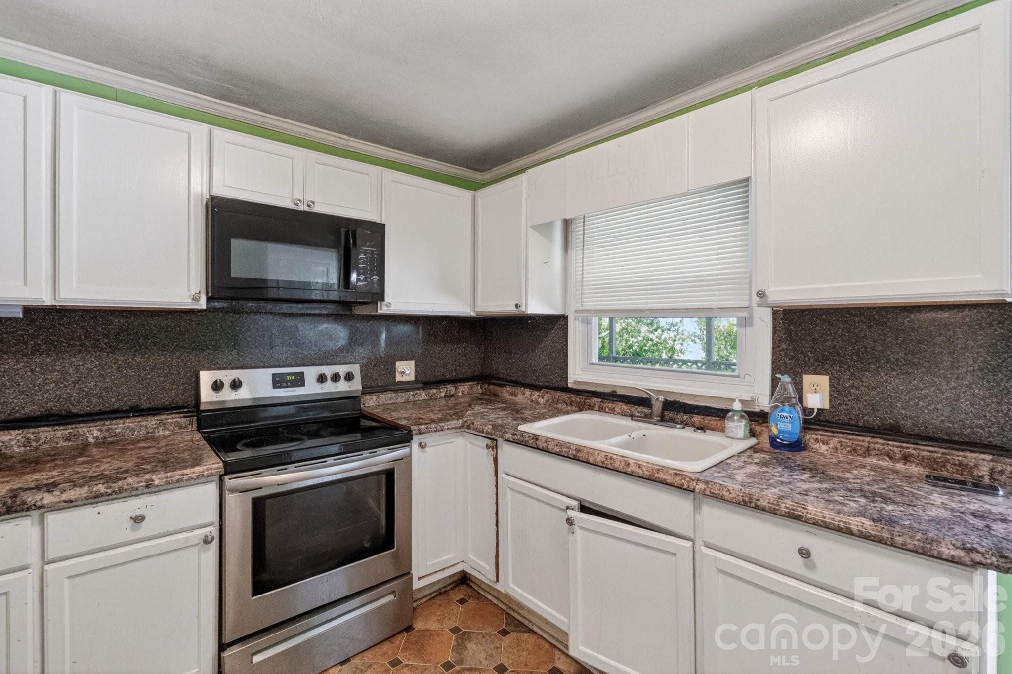 2644 Quiet Acres Road Property Photo 7