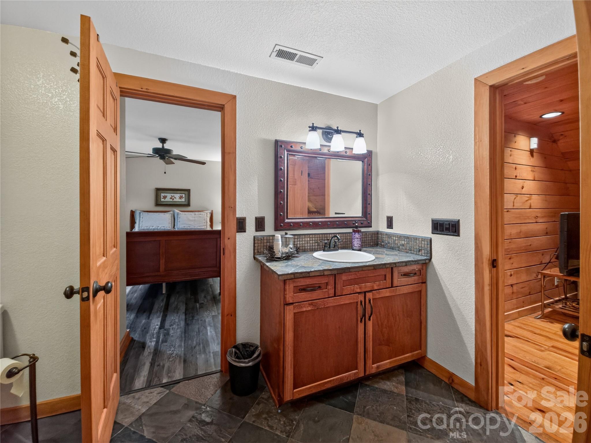 371 Hickory Loop Road Property Photo 34