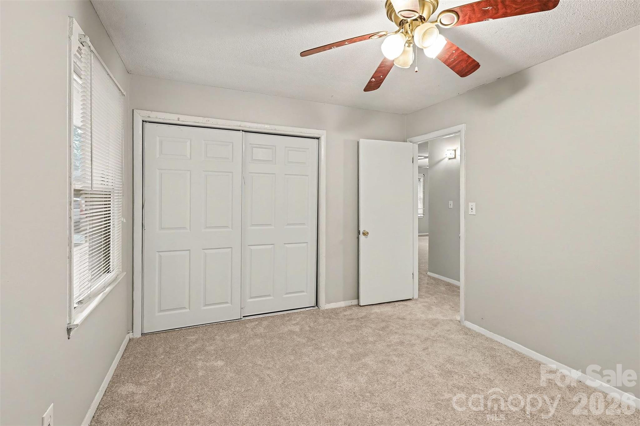 4809 Malibu Drive Property Photo 16