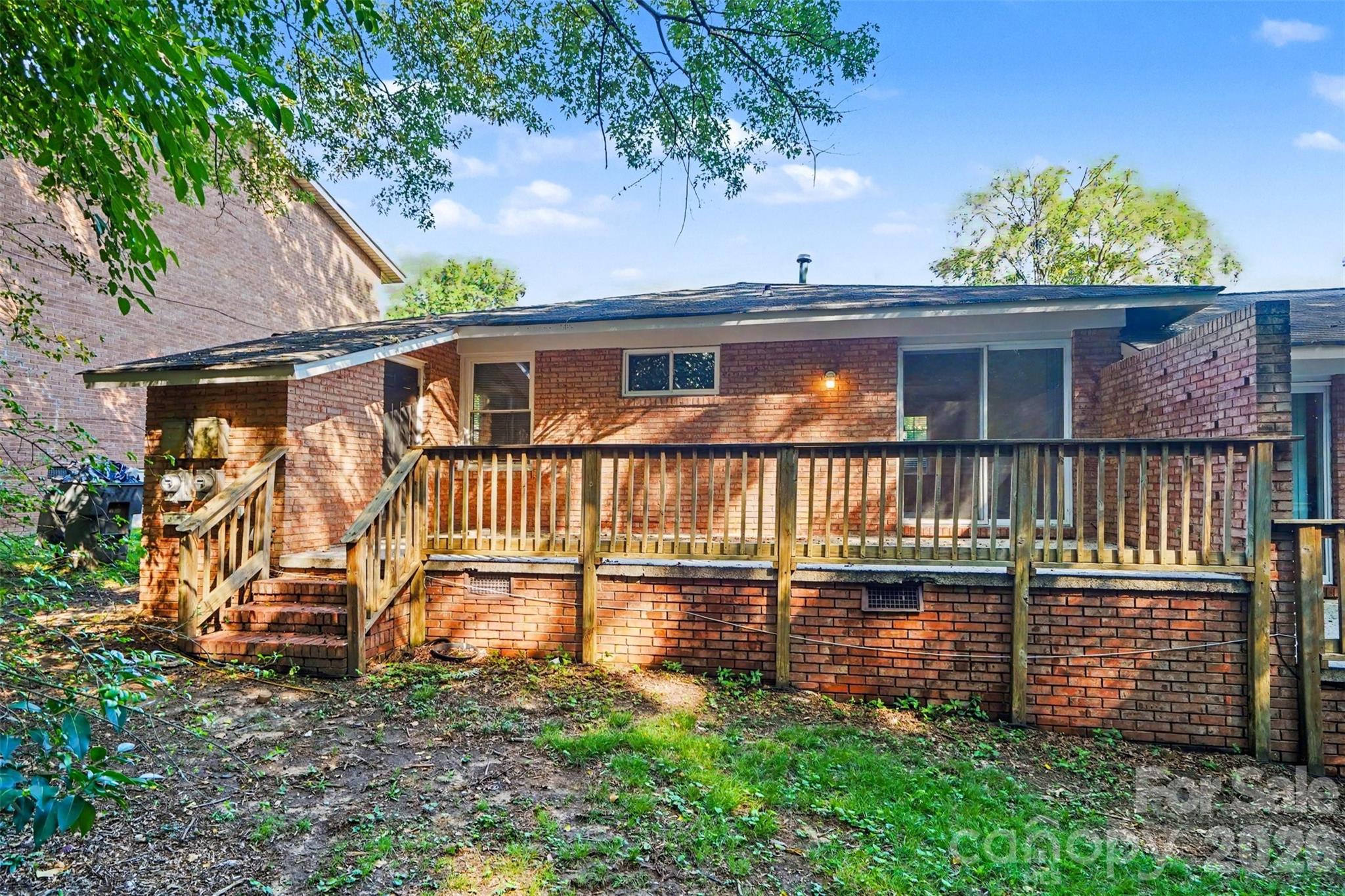 4809 Malibu Drive Property Photo 20