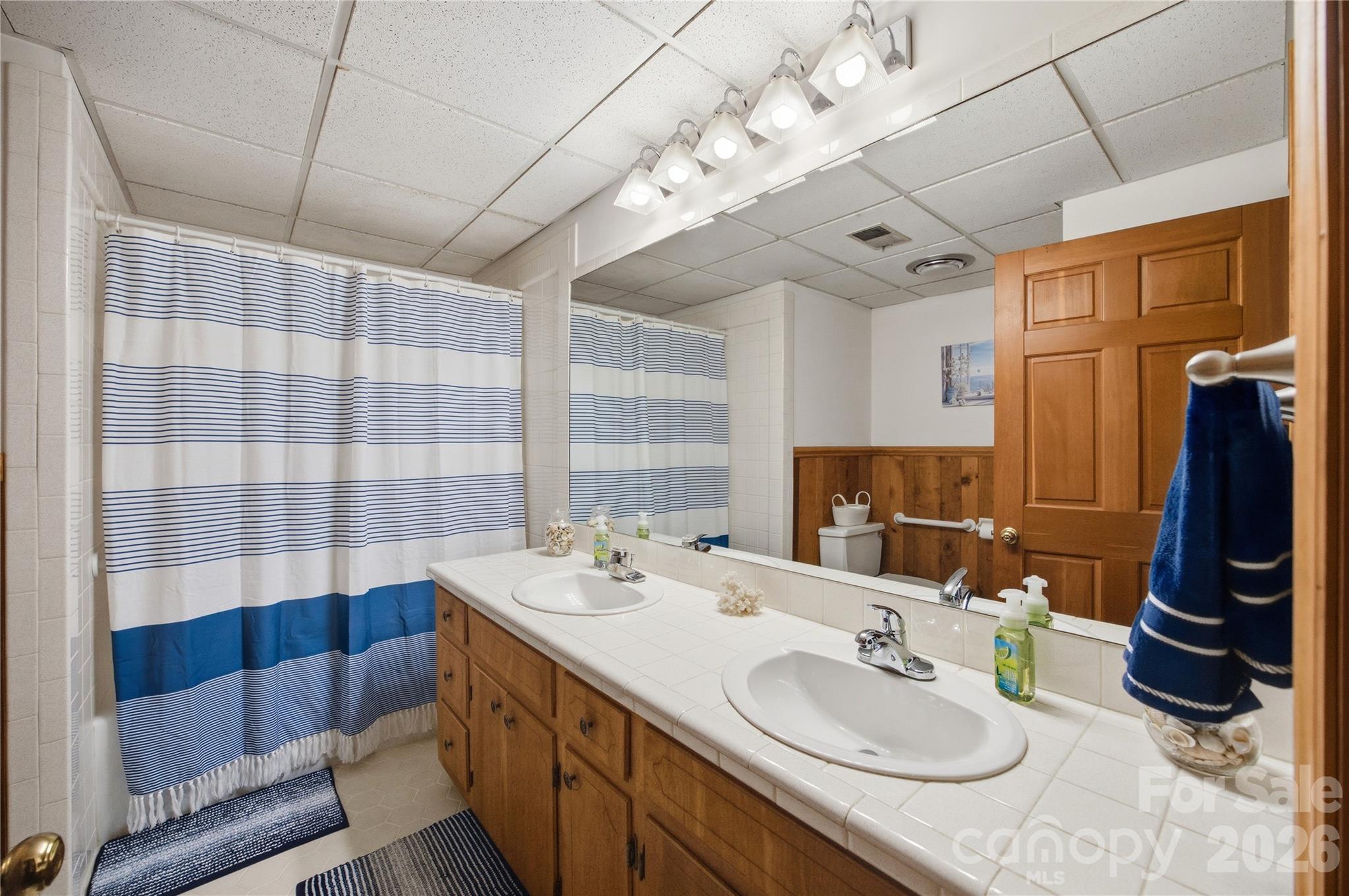 455 Heathcote Drive Property Photo 40