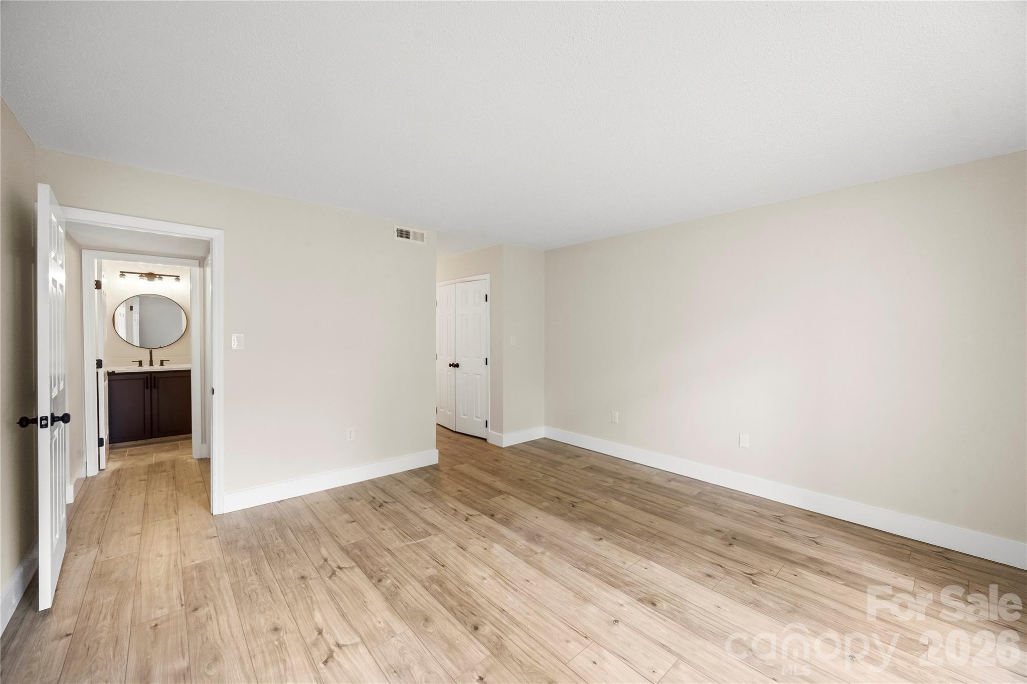 7204 Winery Lane Property Photo 20