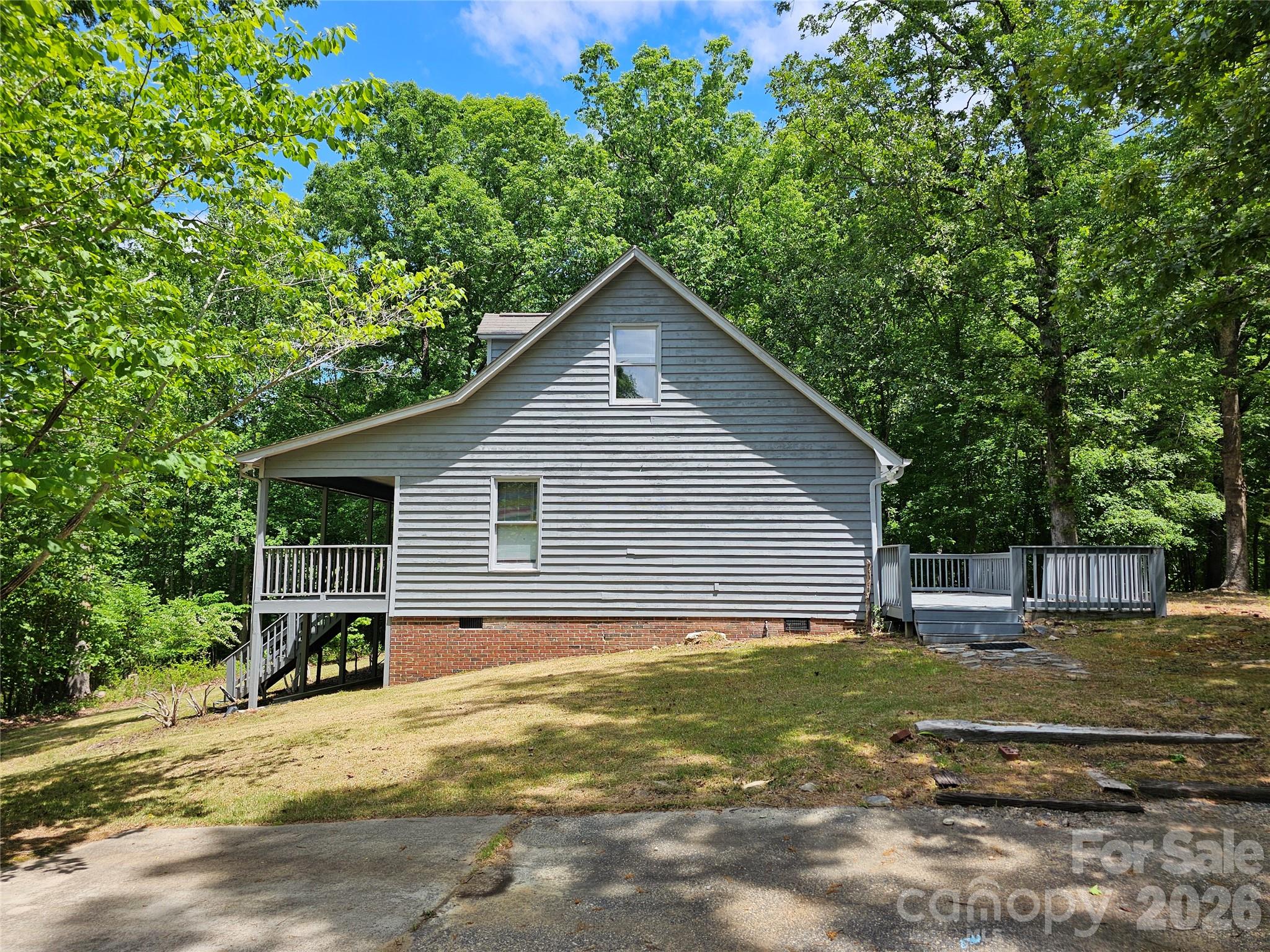 5692 Brooklyn Road Property Photo 14