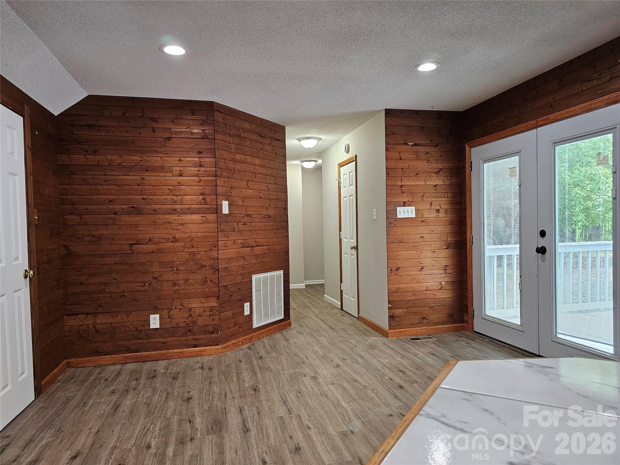 5692 Brooklyn Road Property Photo 21