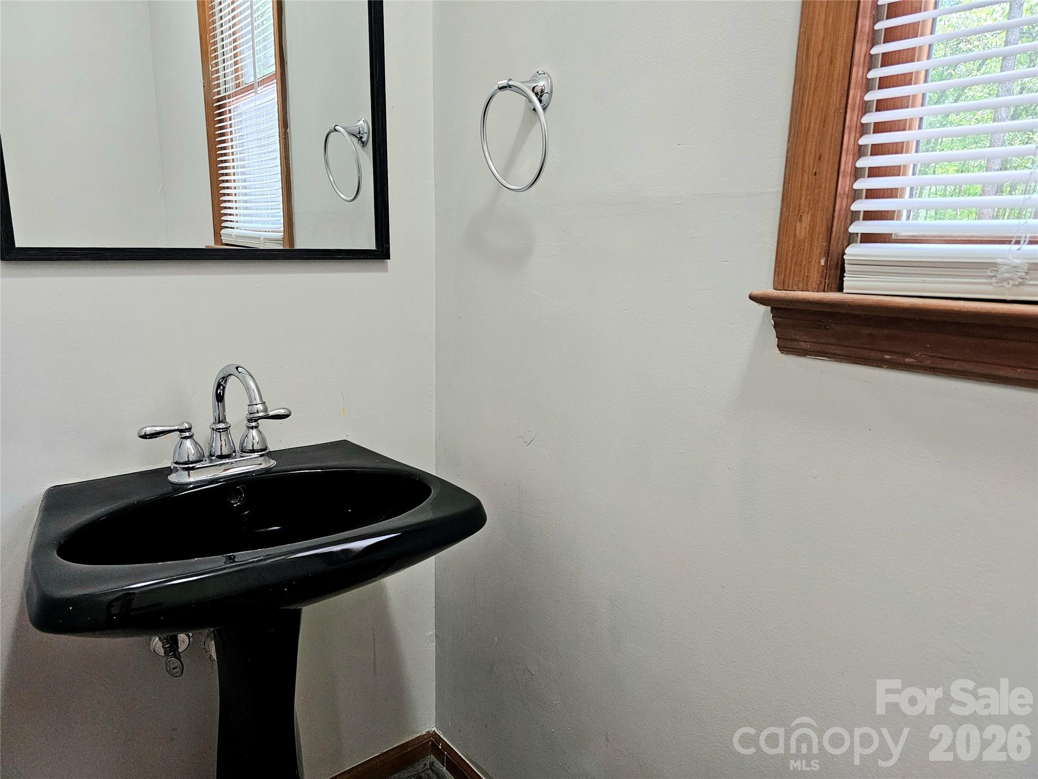 5692 Brooklyn Road Property Photo 22