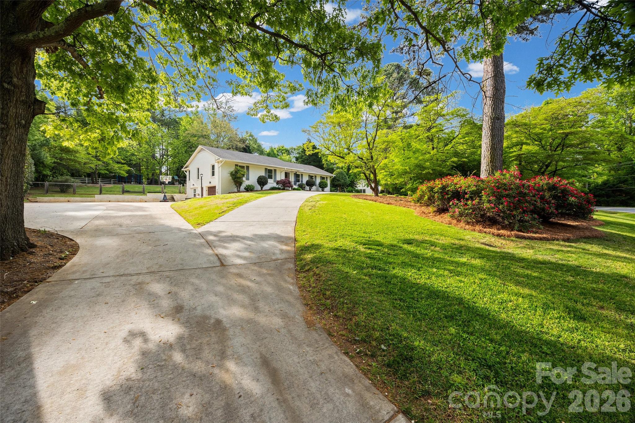 504 Fairway Drive Property Photo 1