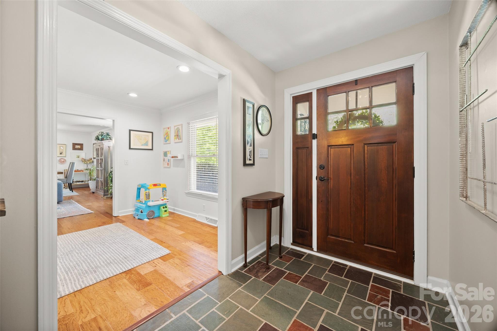 504 Fairway Drive Property Photo 4