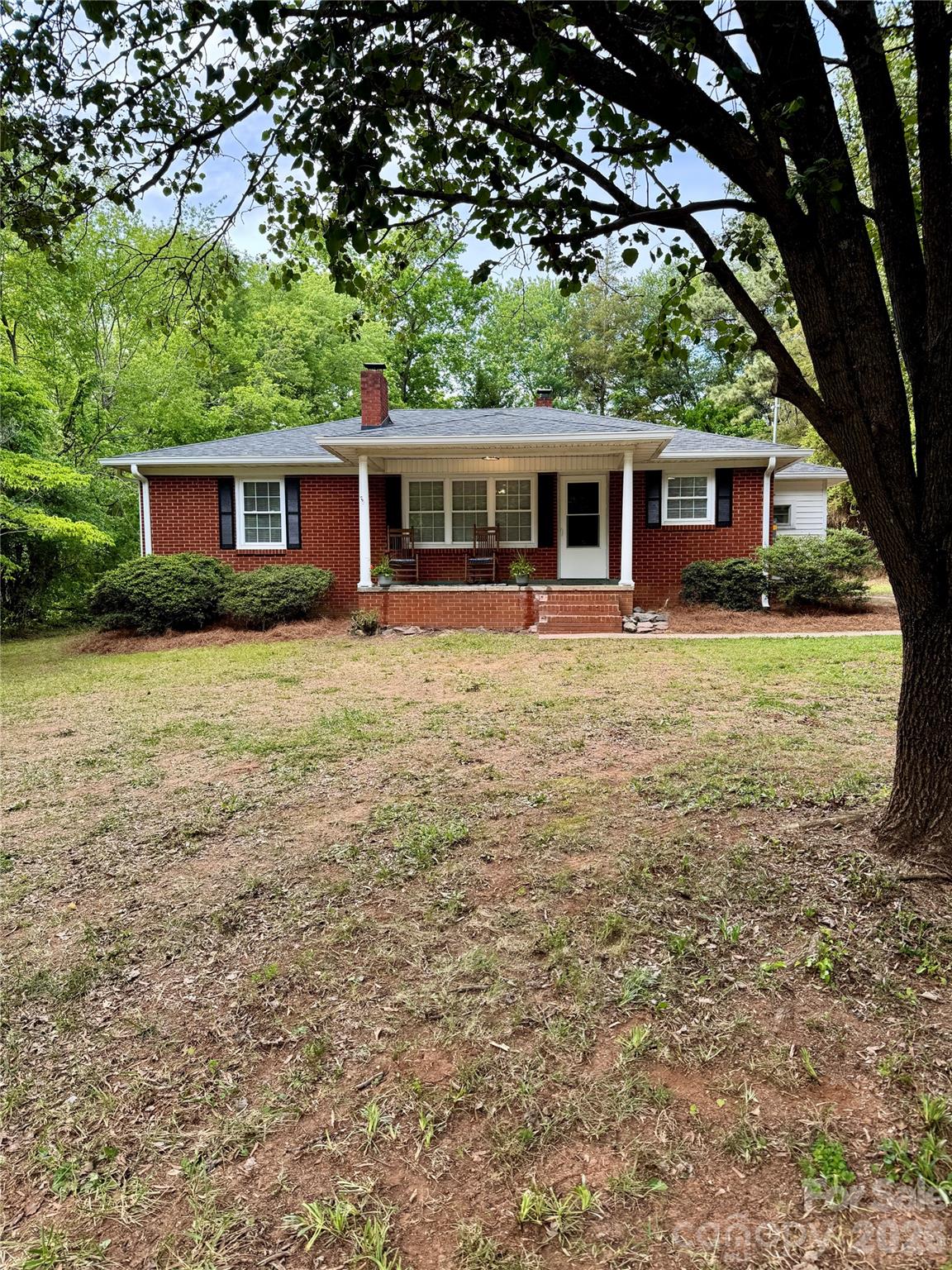 2217 Dale Avenue Property Photo 1