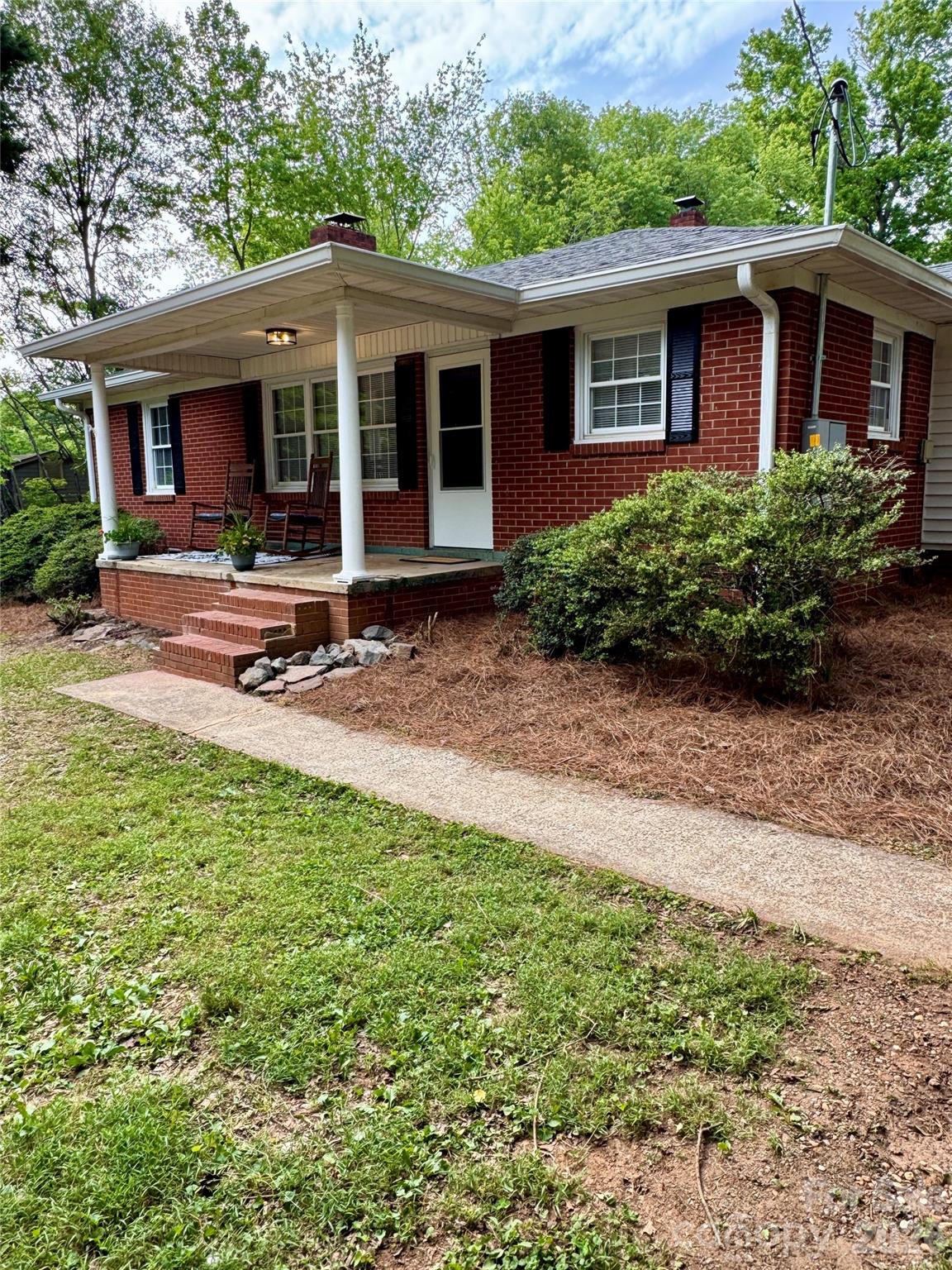 2217 Dale Avenue Property Photo 2
