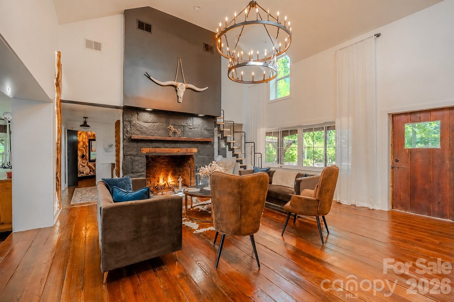 777 S River Road Property Photo 11