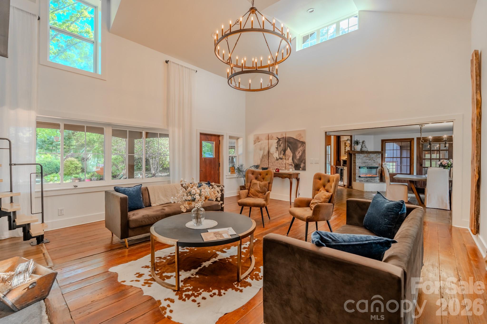 777 S River Road Property Photo 13