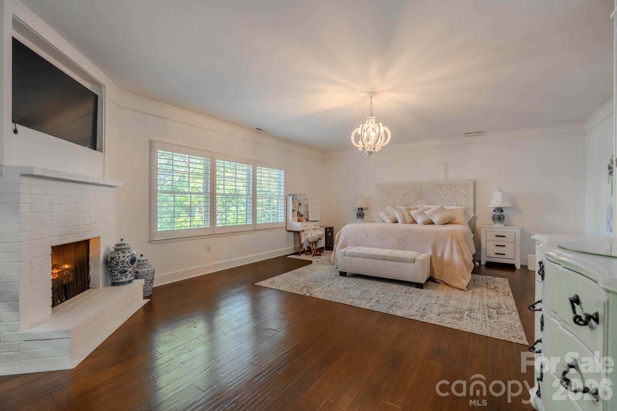 777 S River Road Property Photo 23