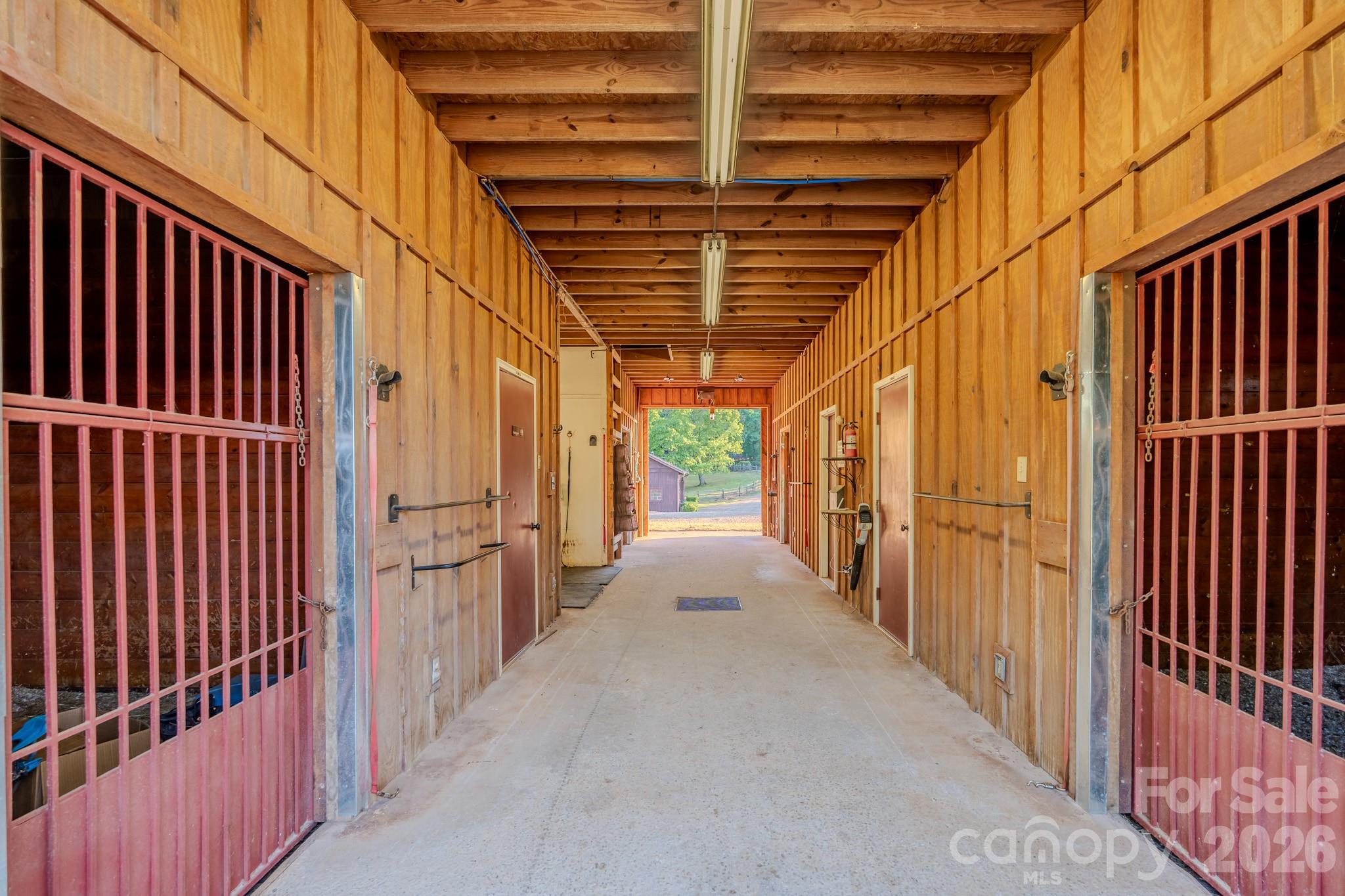 777 S River Road Property Photo 32