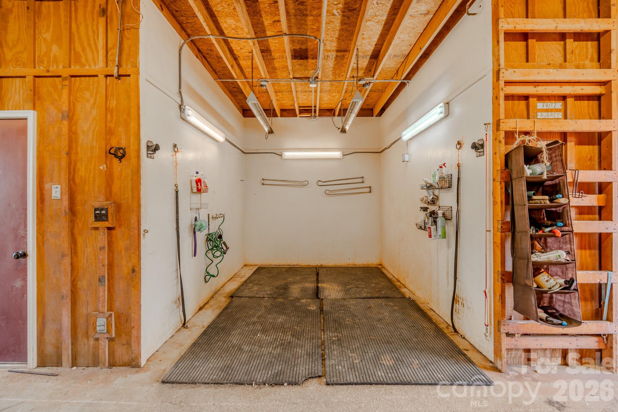 777 S River Road Property Photo 33