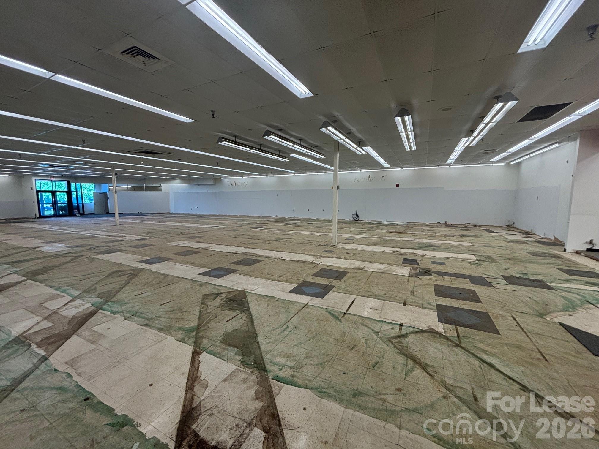427 W Mcintyre Street Property Photo 6