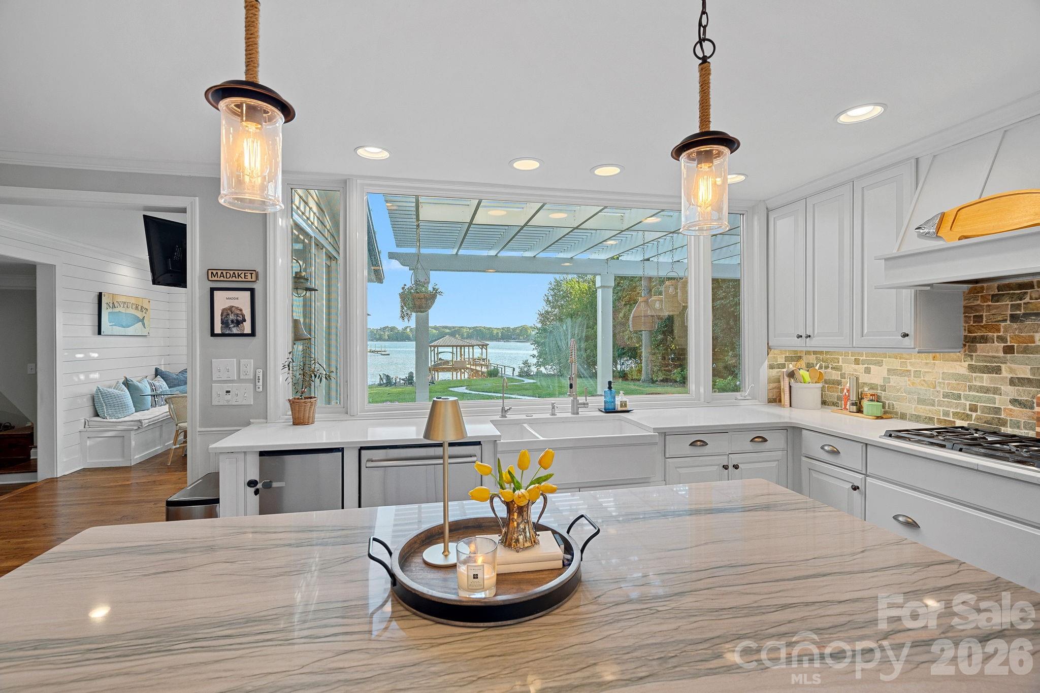 107 Beachview Drive Property Photo 15