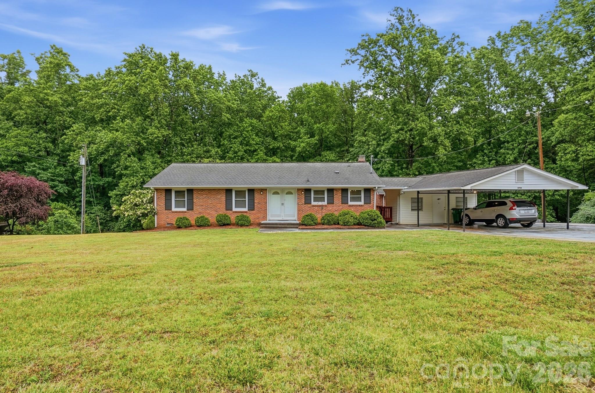 6704 Alanbrook Road Property Photo 2