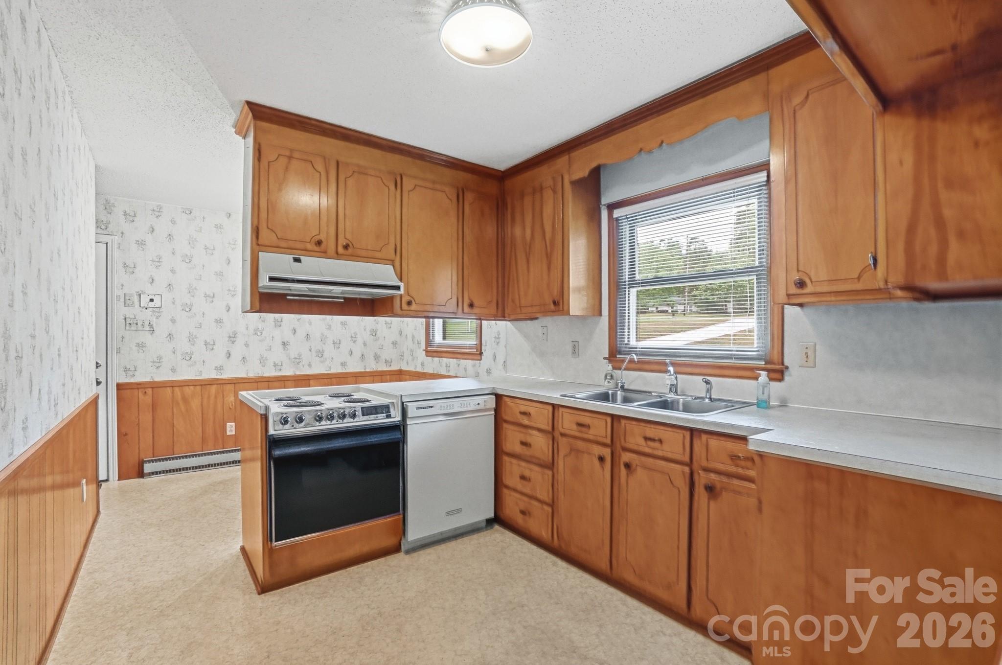 6704 Alanbrook Road Property Photo 6
