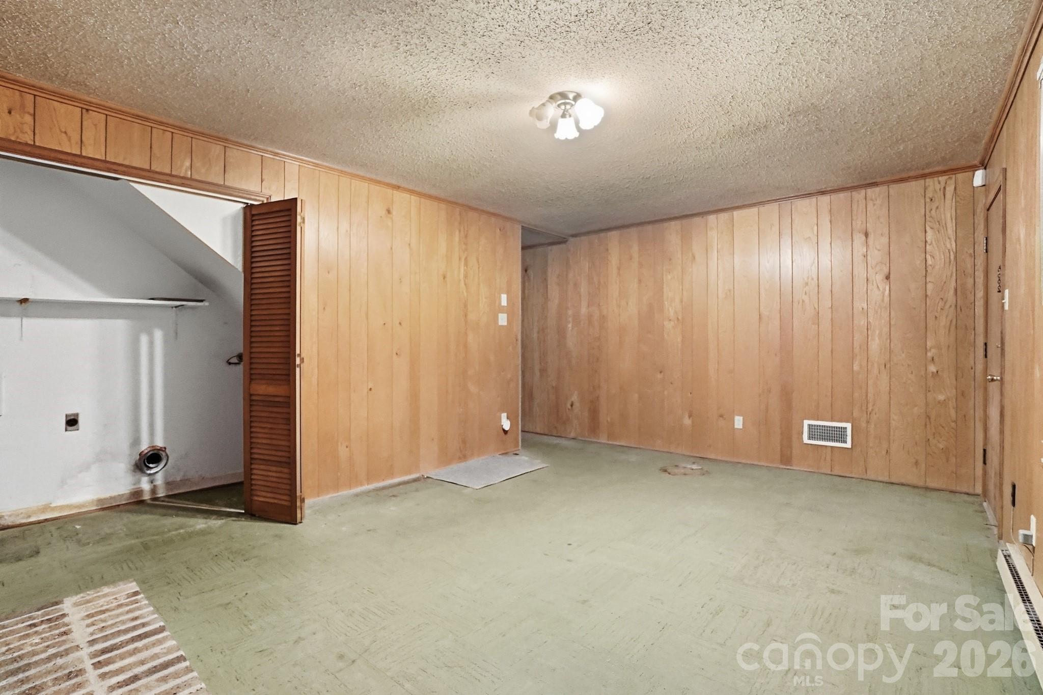 6704 Alanbrook Road Property Photo 26