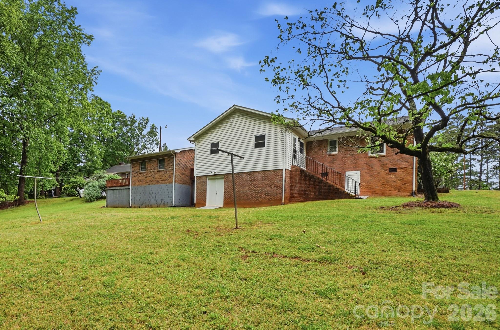 6704 Alanbrook Road Property Photo 30