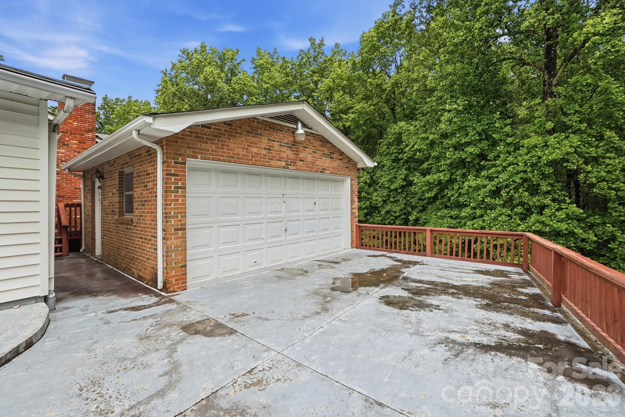 6704 Alanbrook Road Property Photo 34