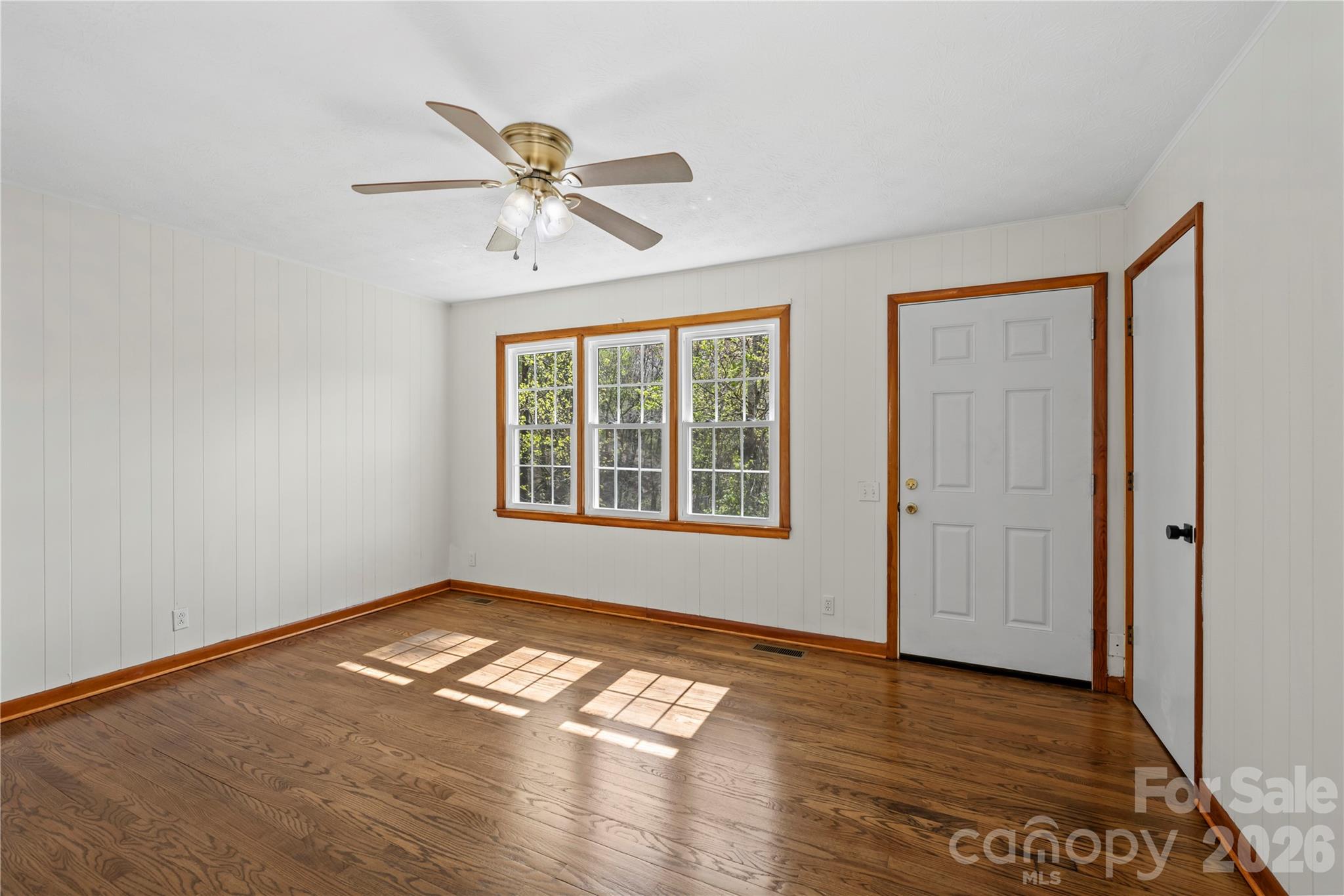 121 Dale Earnhardt Drive Property Photo 2