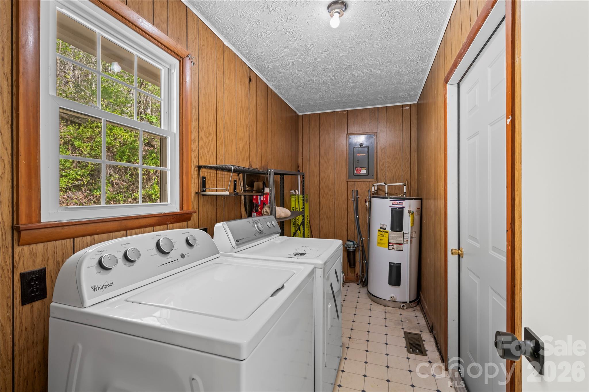 121 Dale Earnhardt Drive Property Photo 18