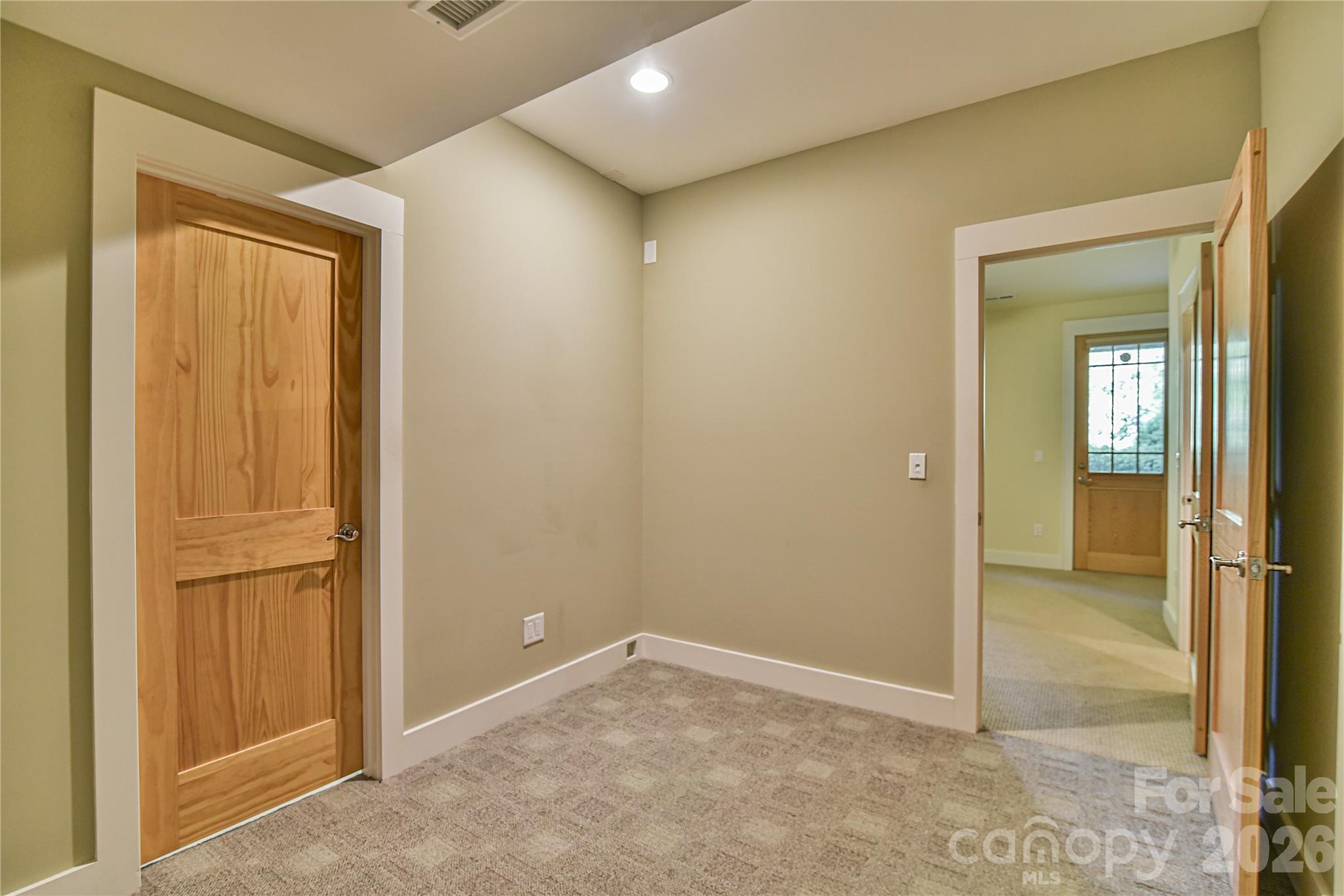 52 Mandolin Drive 52 Property Photo 24