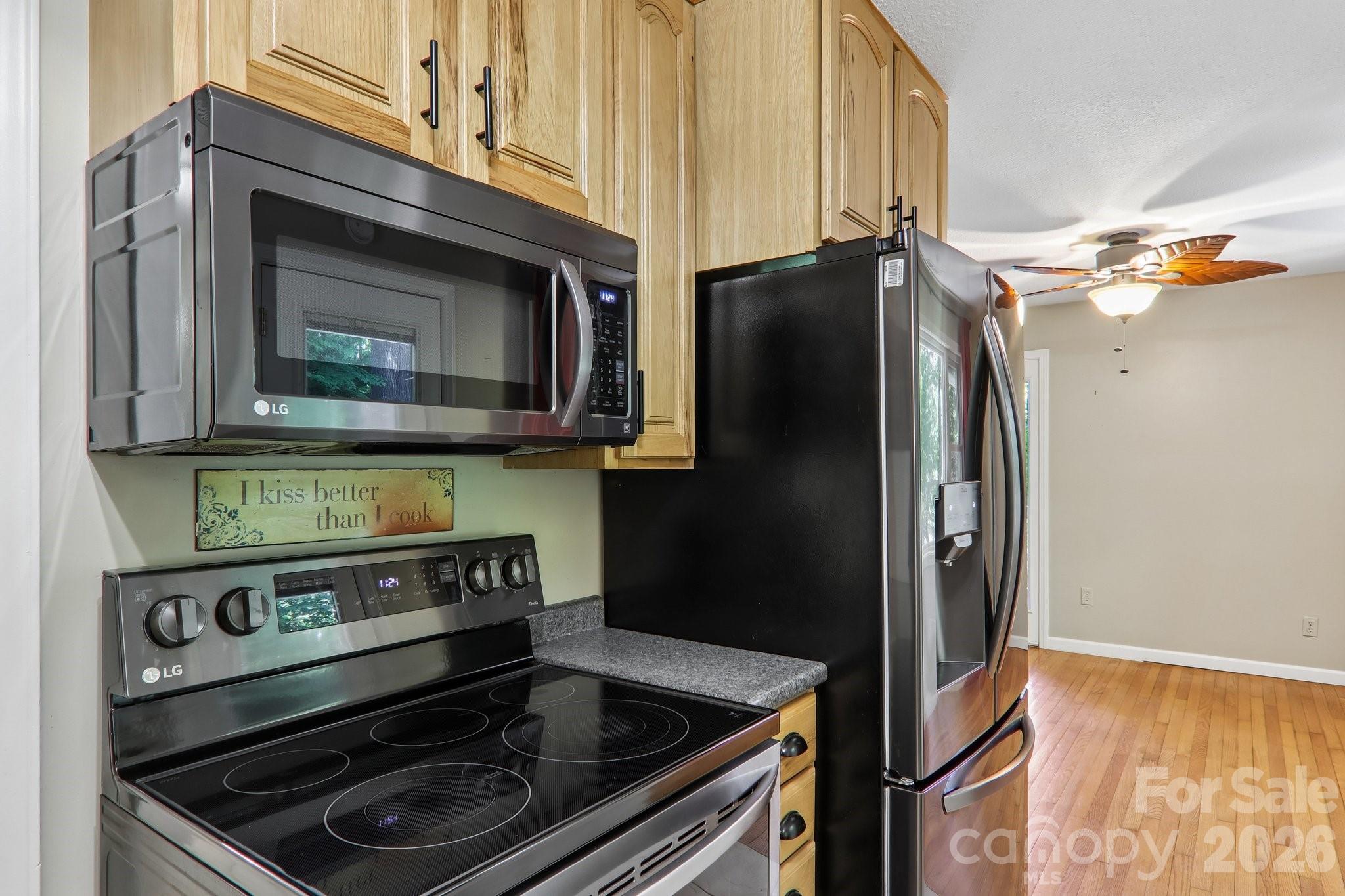 224 Highlands Loop Property Photo 18