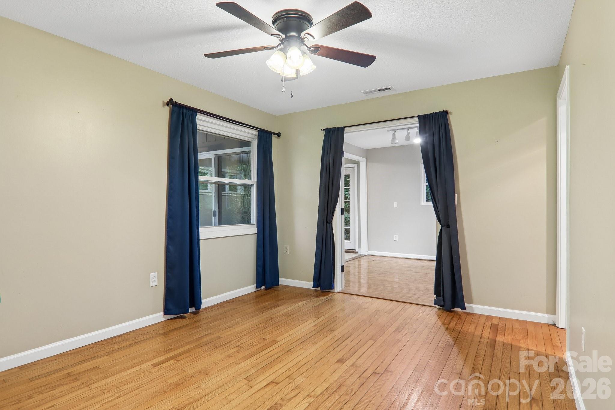 224 Highlands Loop Property Photo 25