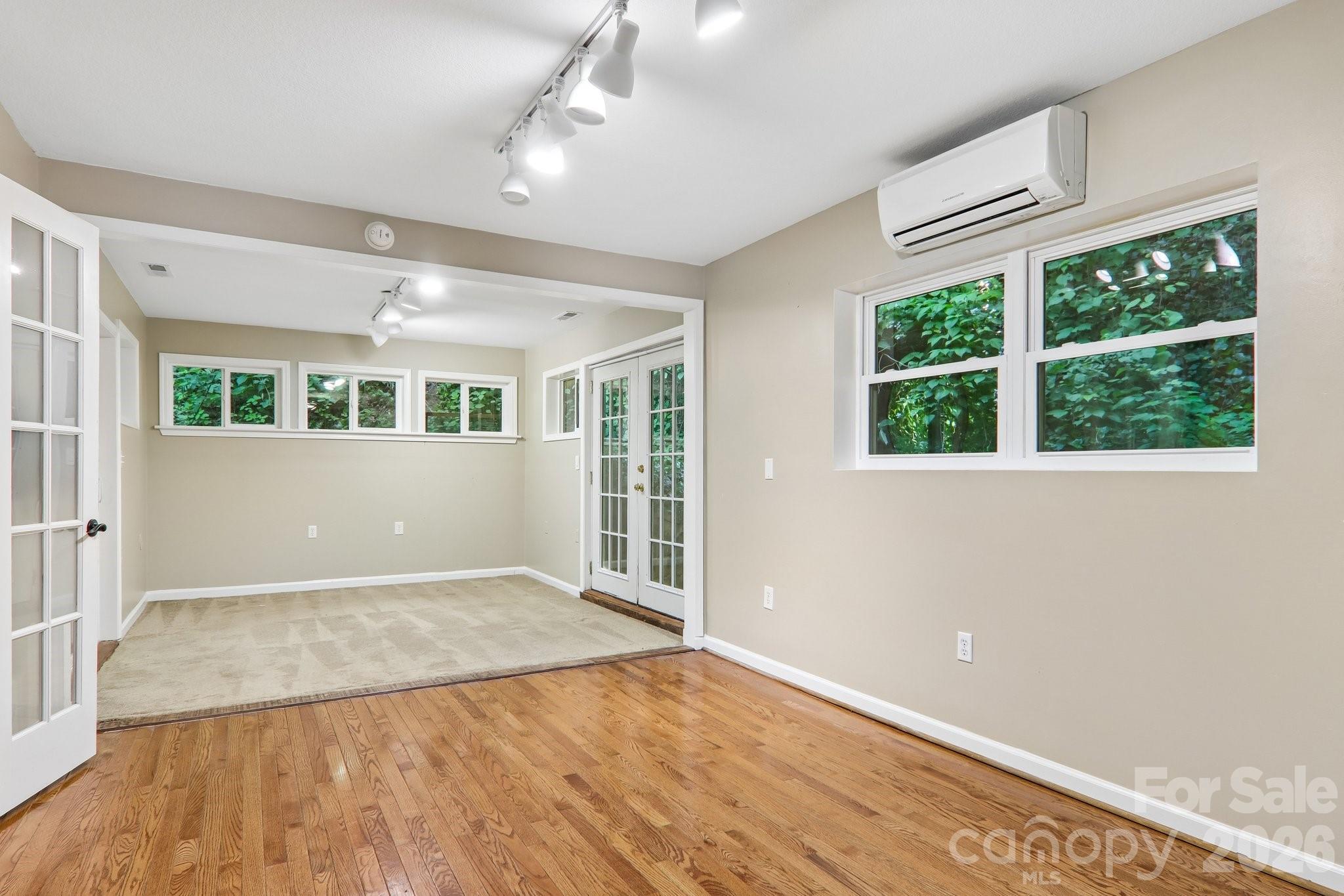 224 Highlands Loop Property Photo 28
