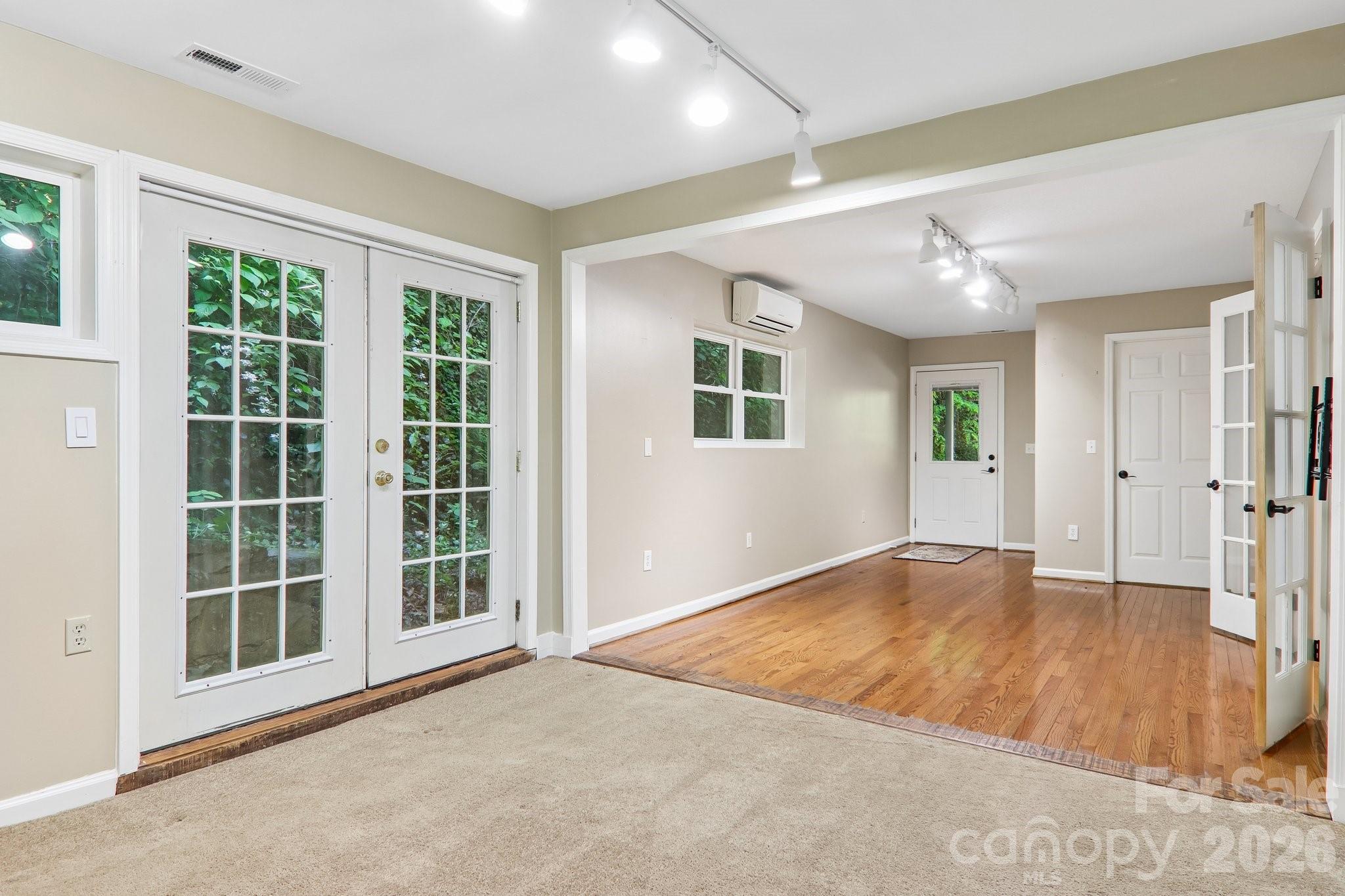 224 Highlands Loop Property Photo 30