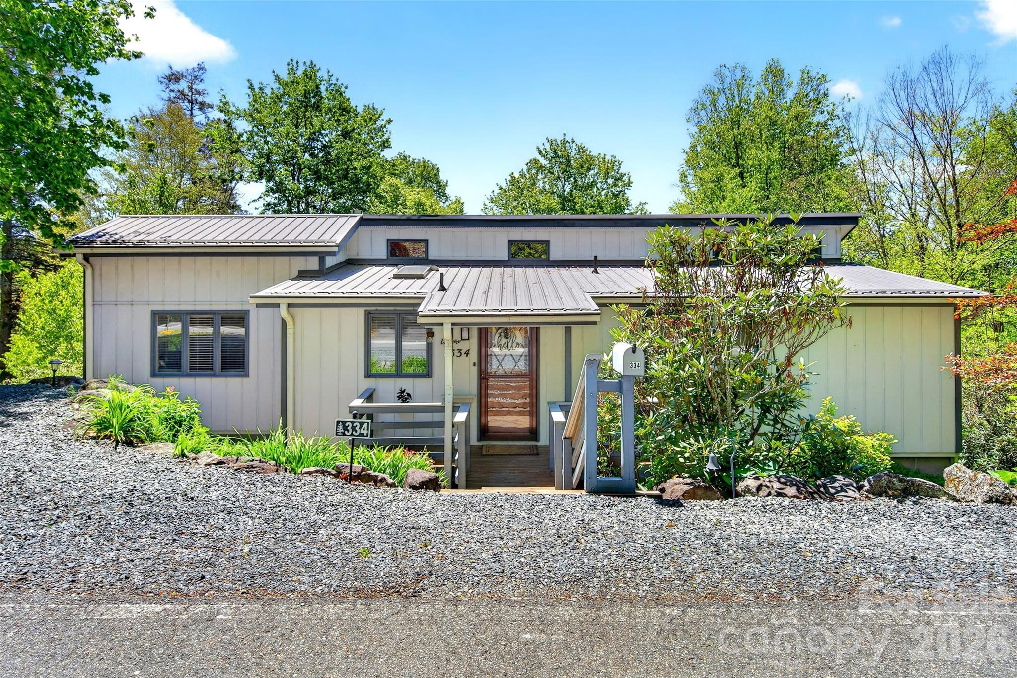 334 Harbor Lake Road Property Photo 2