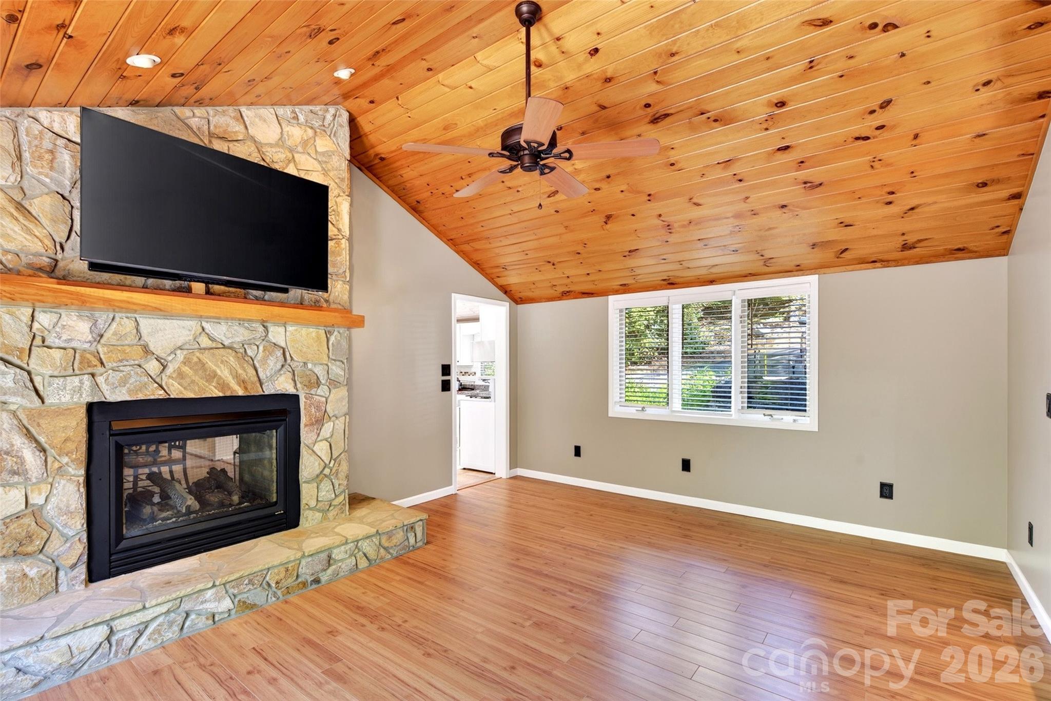 334 Harbor Lake Road Property Photo 11