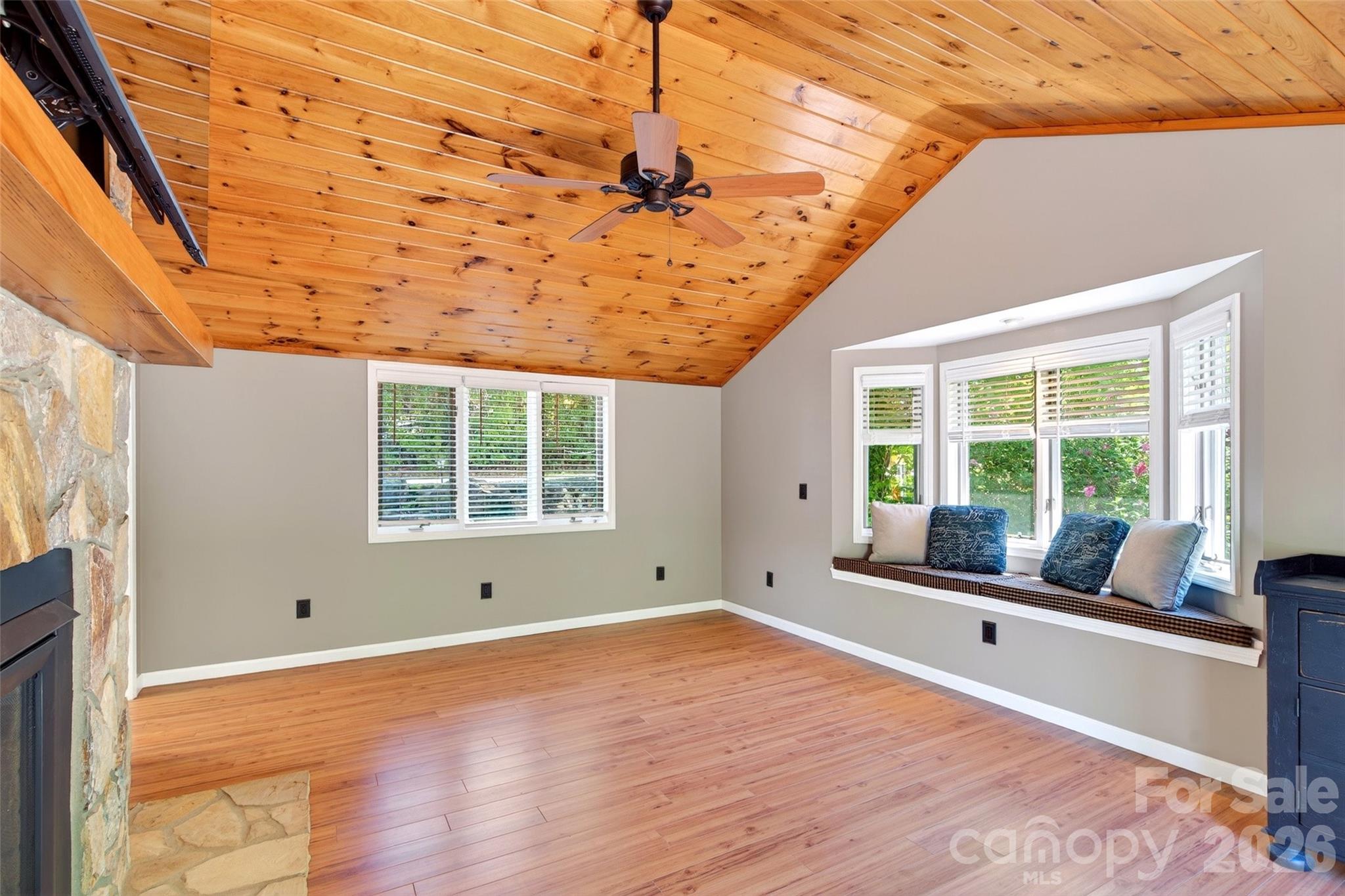 334 Harbor Lake Road Property Photo 12