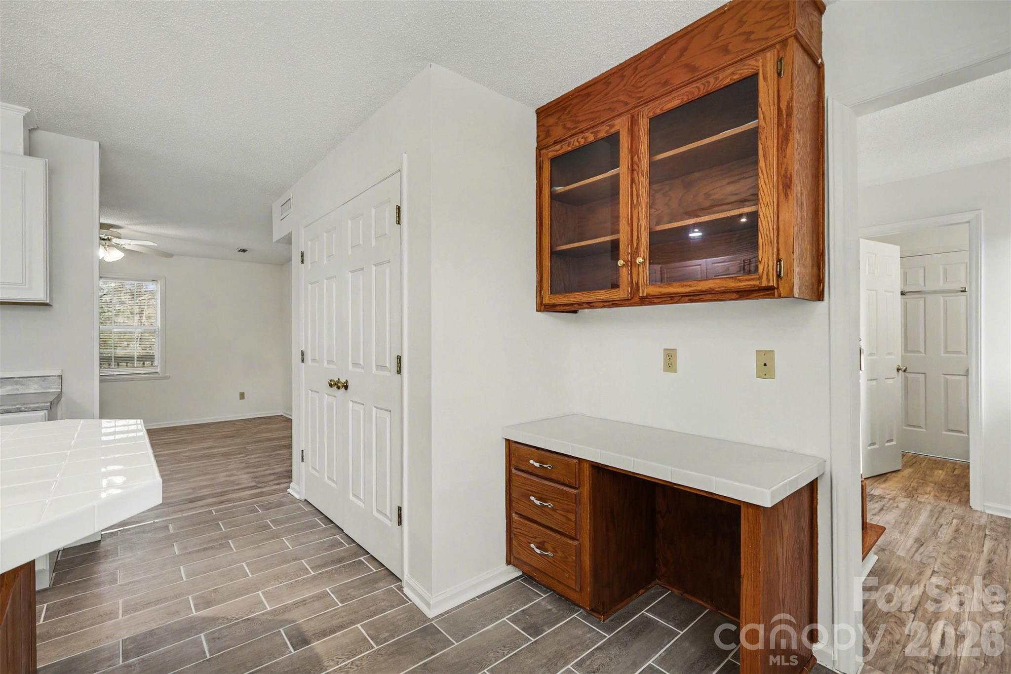 570 29th Avenue Drive Property Photo 7