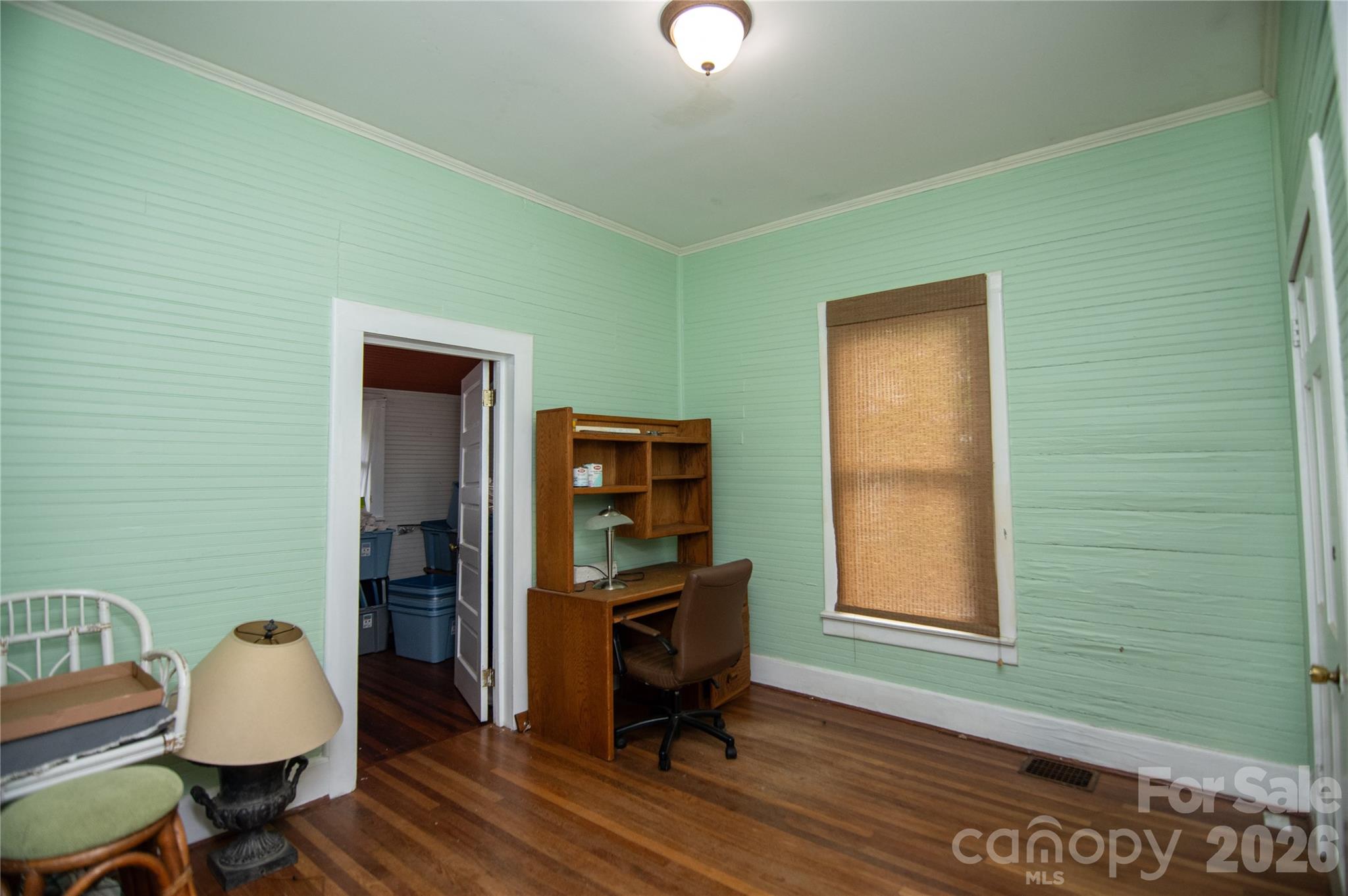 600 W Warren Street Property Photo 7