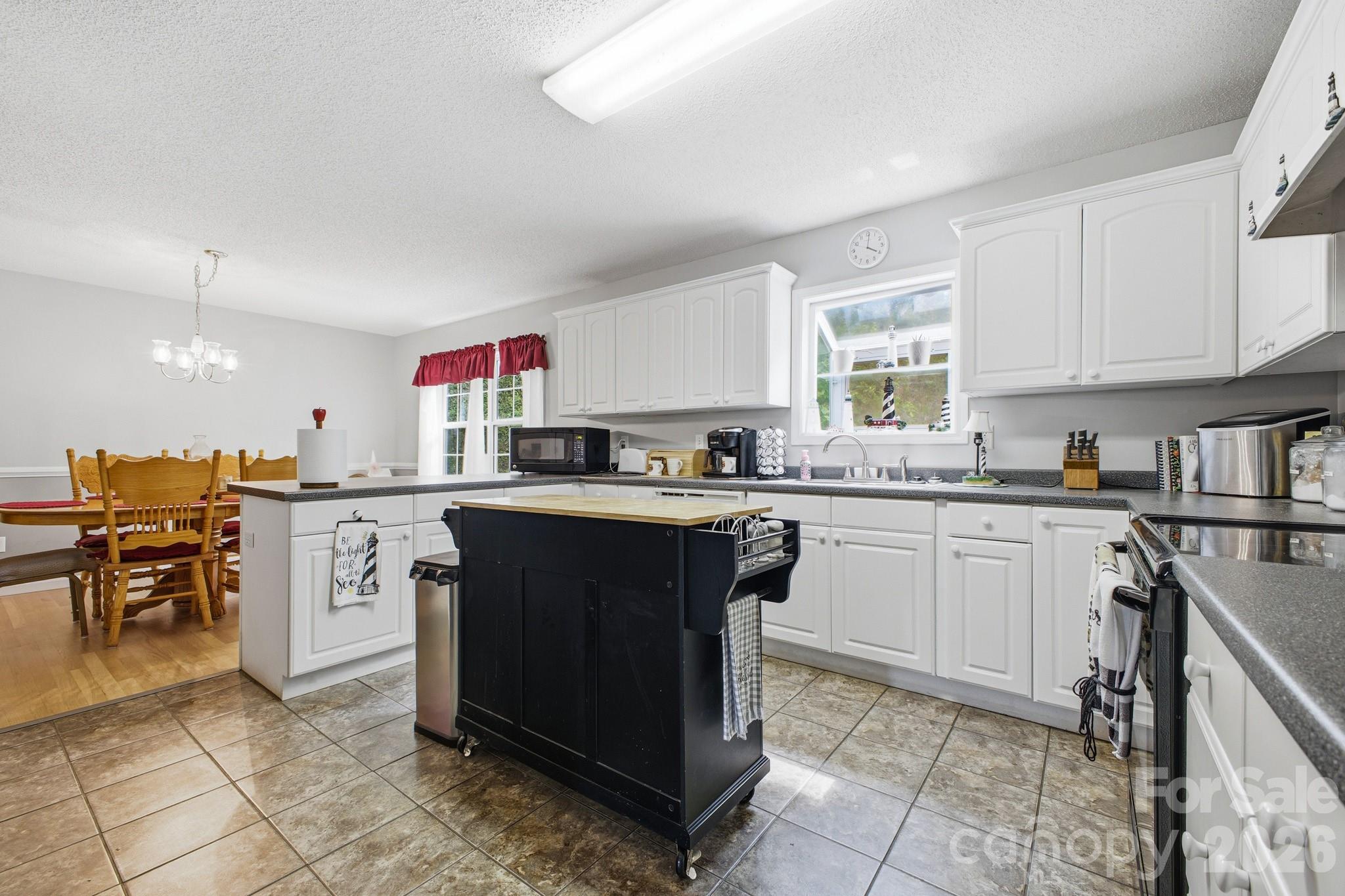 48 Open Range Drive Property Photo 8