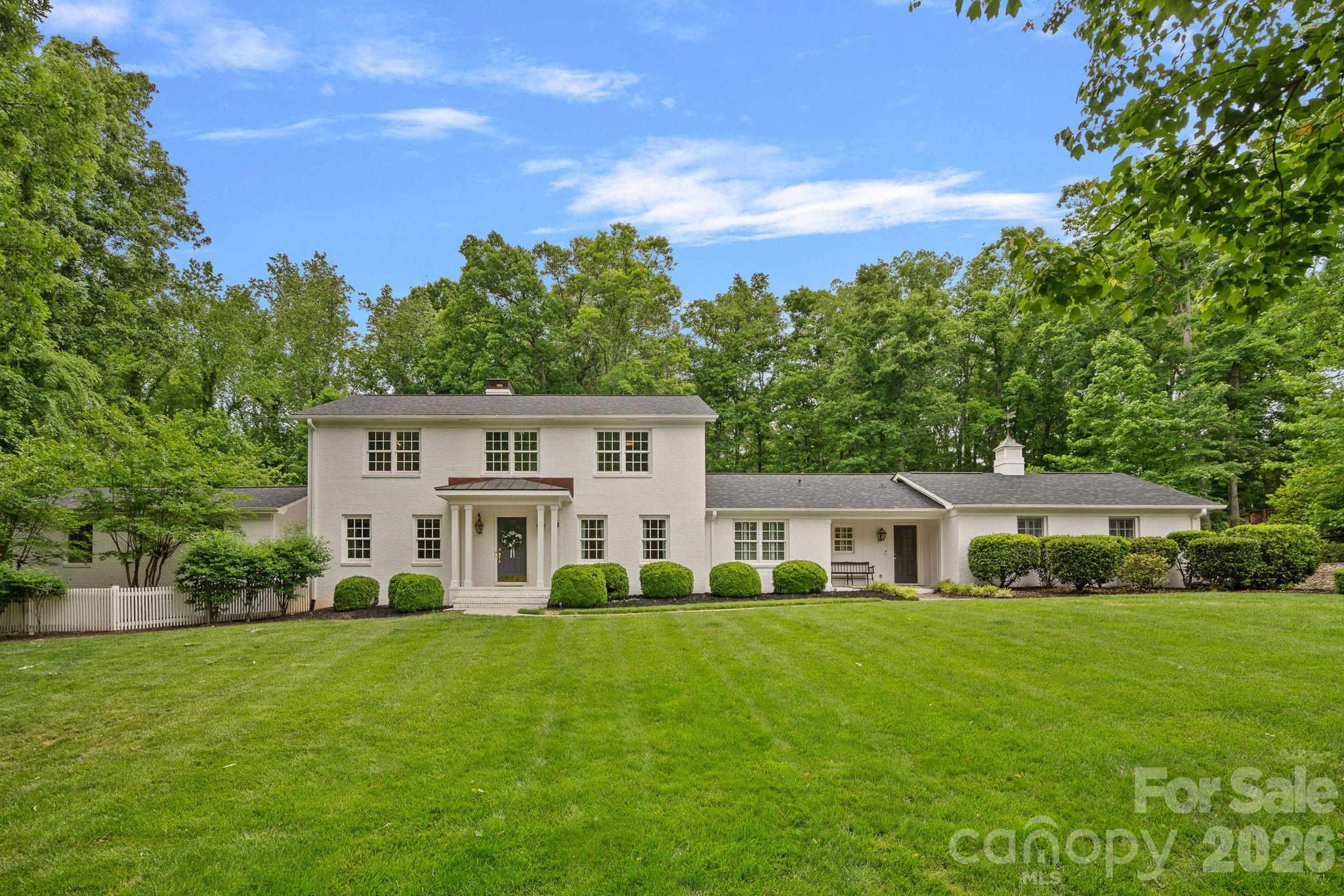 251 Ney Circle Property Photo 1